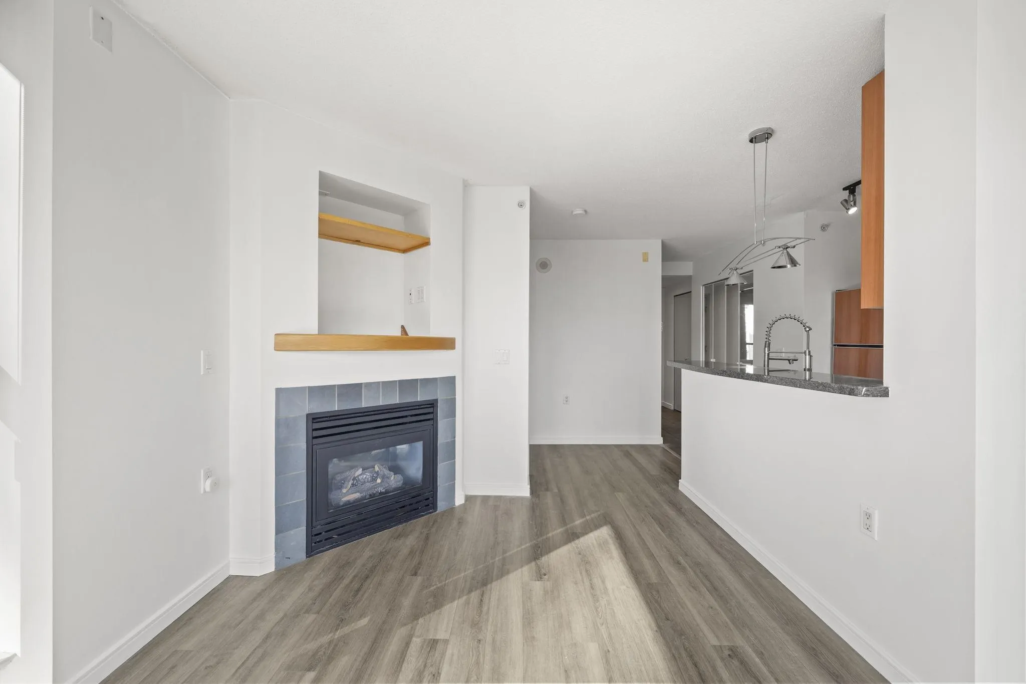 1068 Hornby Street #1807