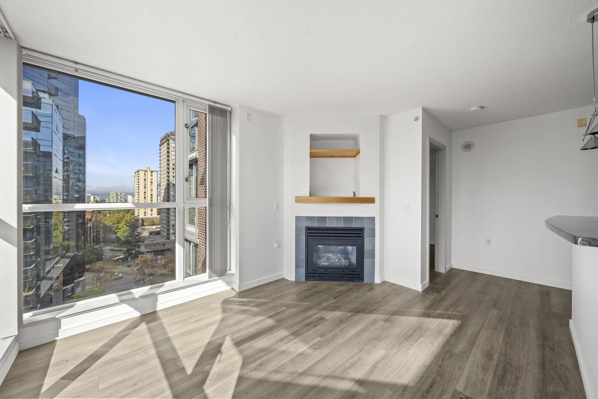 1068 Hornby Street #1807