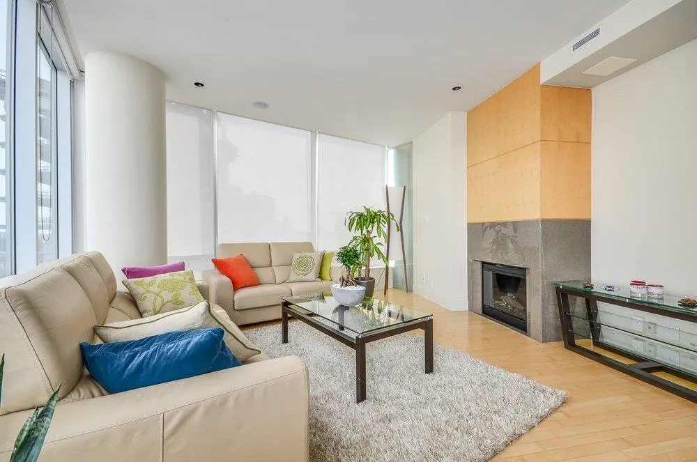 1077 W Cordova Street #3304