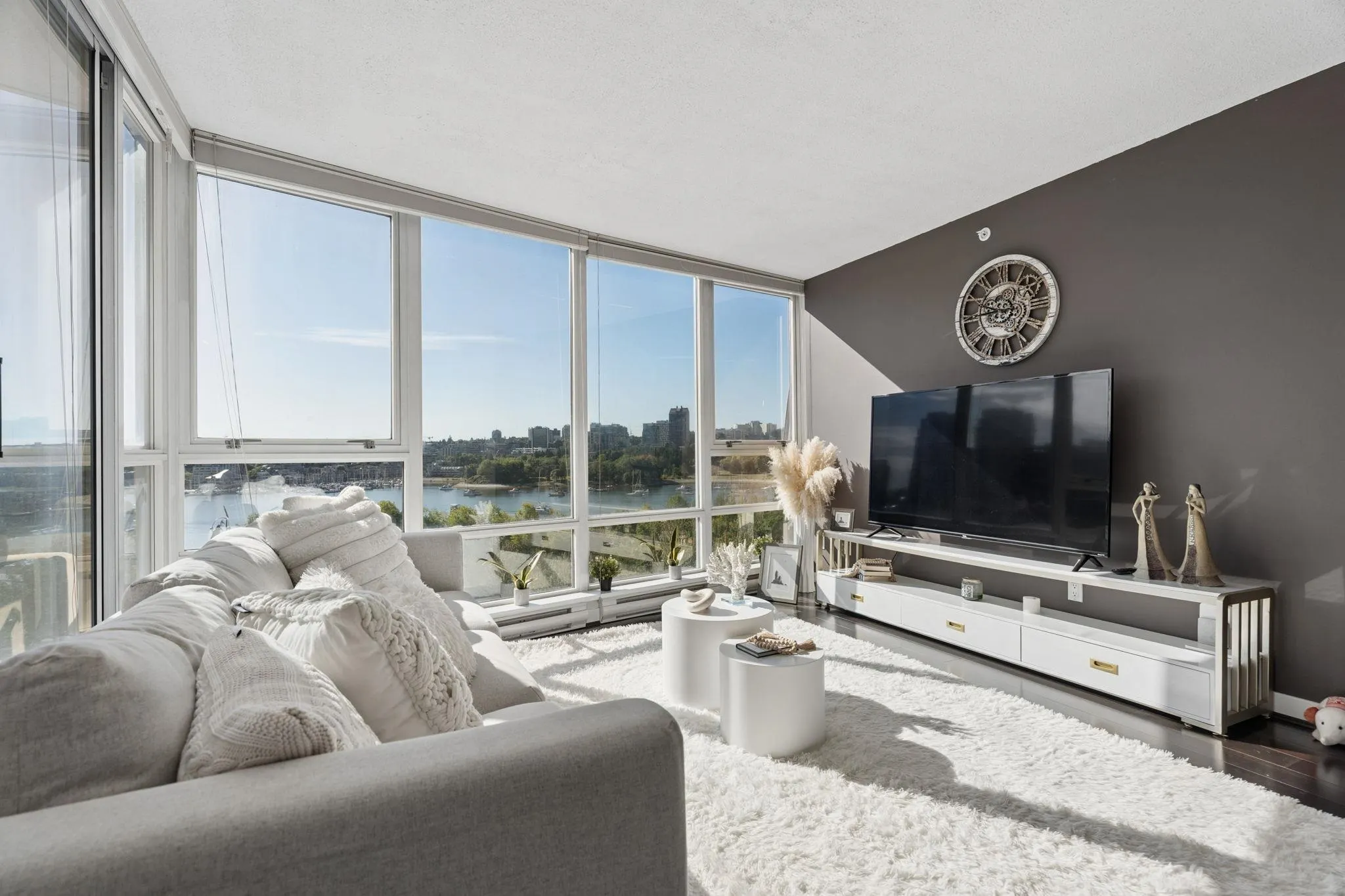 1408 Strathmore Mews #908