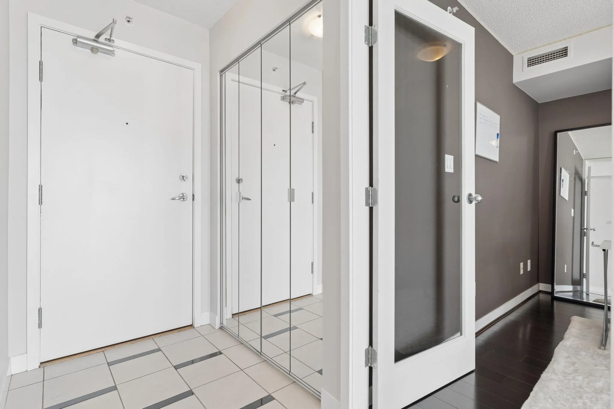 1408 Strathmore Mews #908