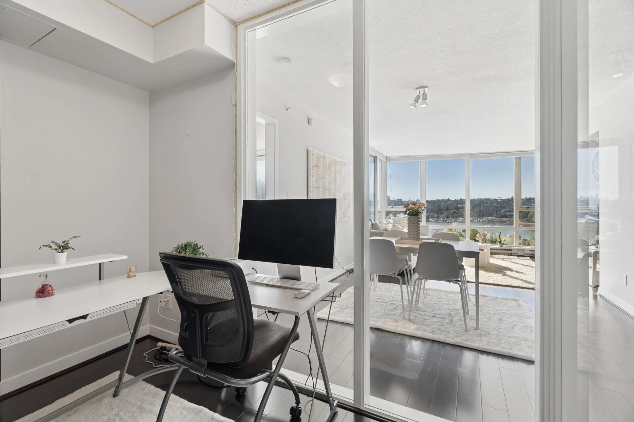 1408 Strathmore Mews #908