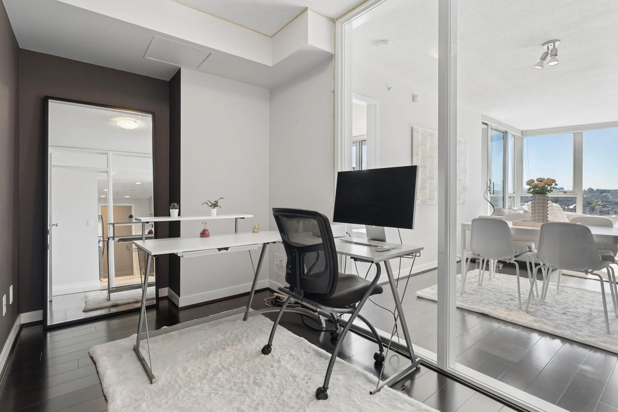 1408 Strathmore Mews #908