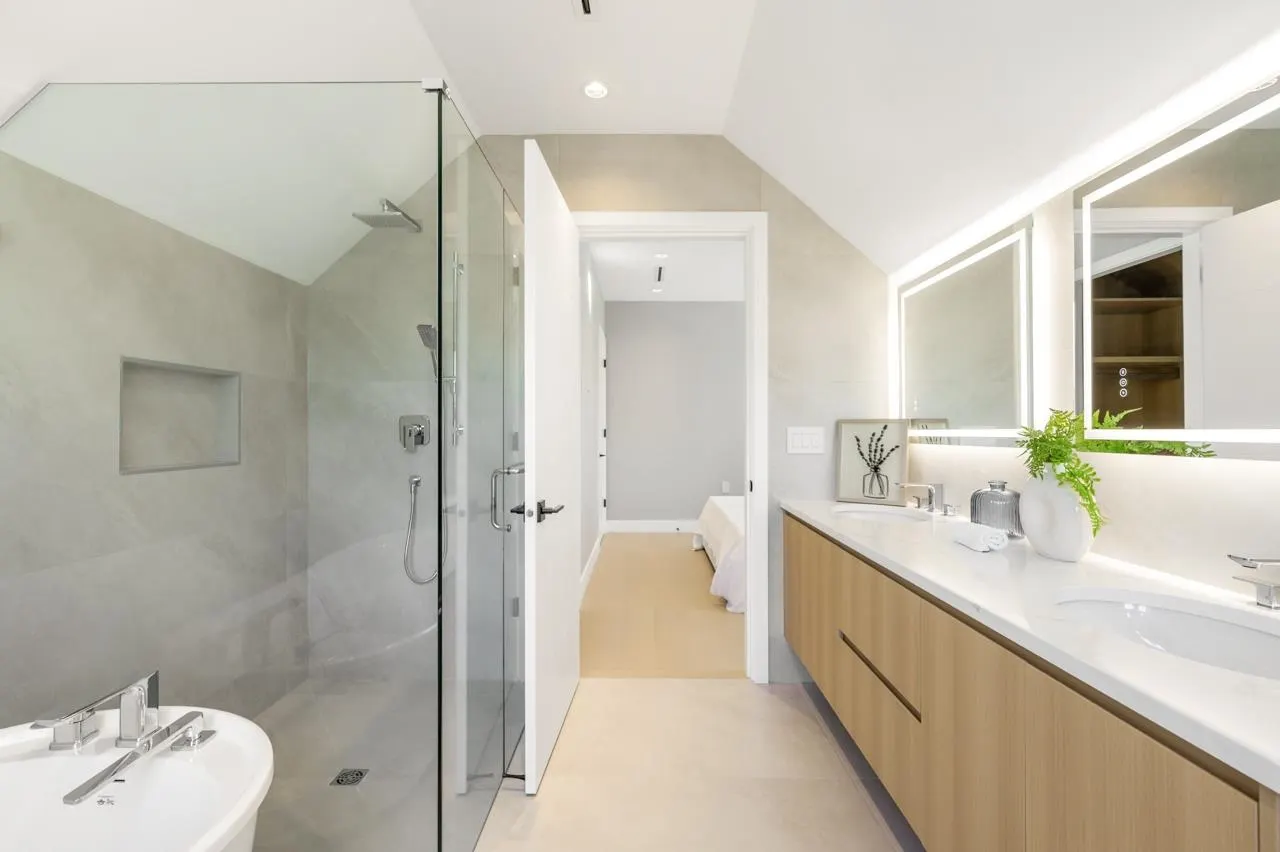 3771 W King Edward Avenue #2