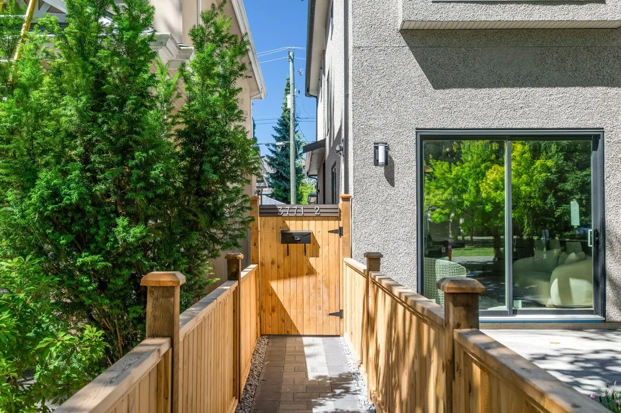 3771 W King Edward Avenue #2