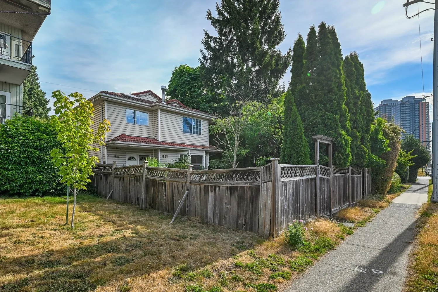 819 W 70th Avenue
