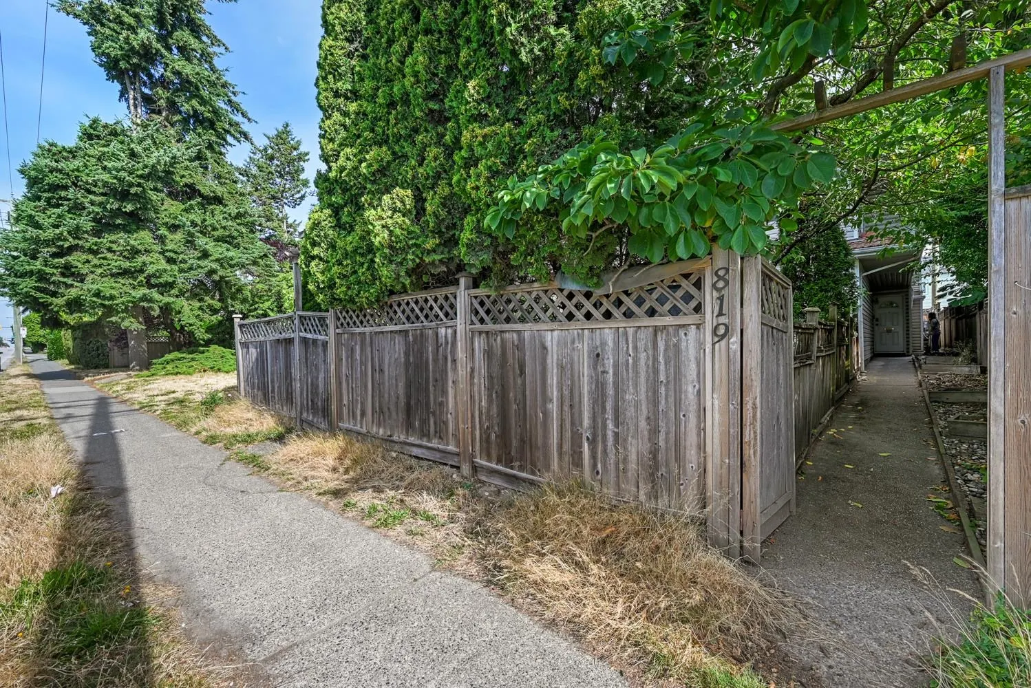 819 W 70th Avenue