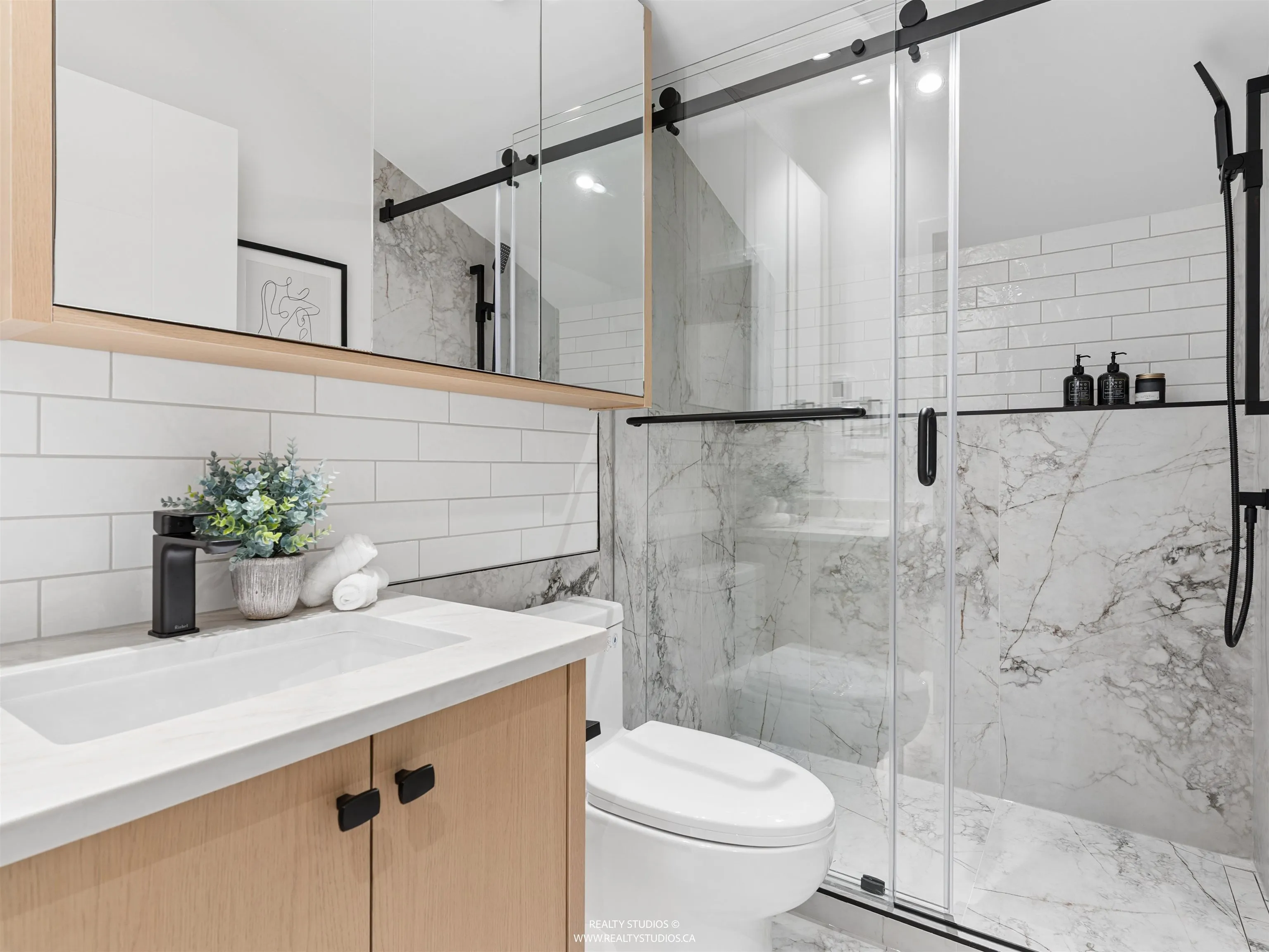 2541 E 2nd Avenue #1