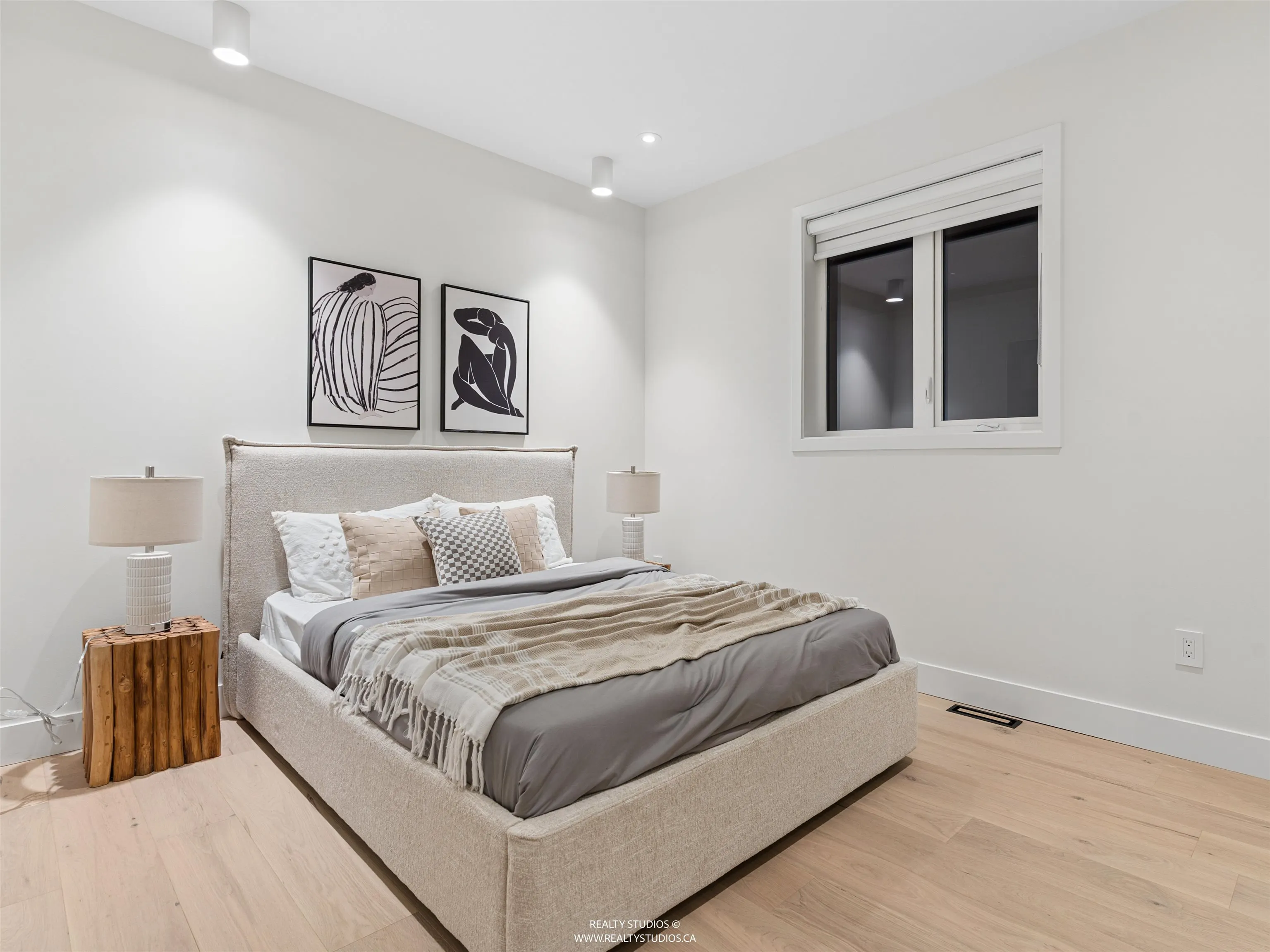 2541 E 2nd Avenue #1