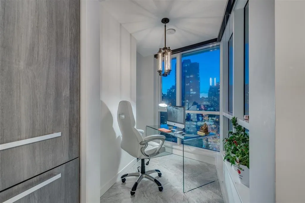 68 Smithe Street #PH2015