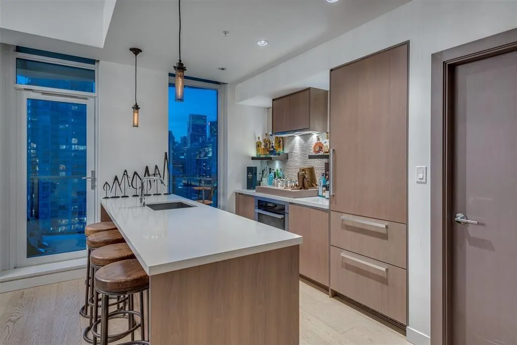 68 Smithe Street #PH2015