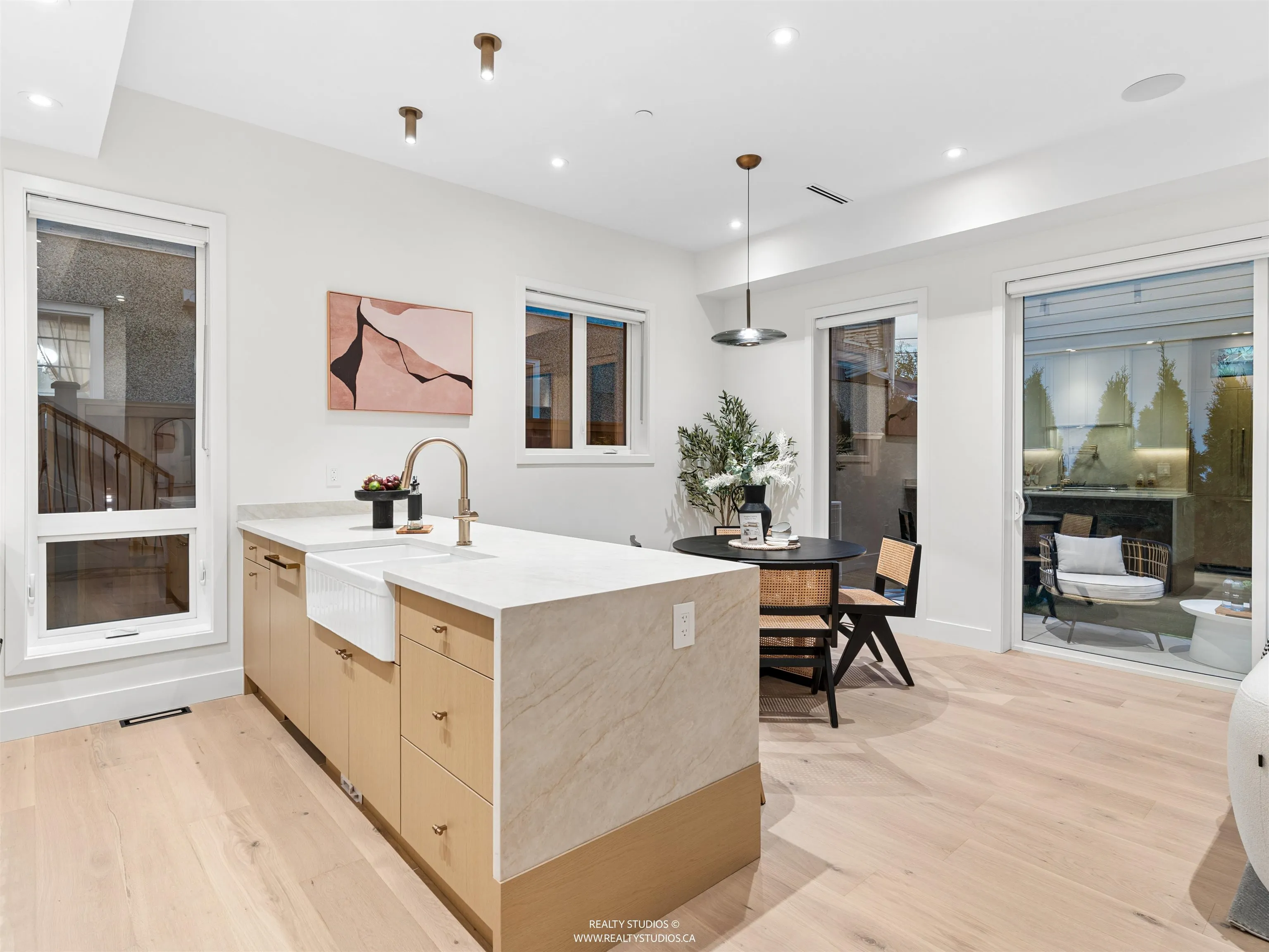 2541 E 2nd Avenue #2