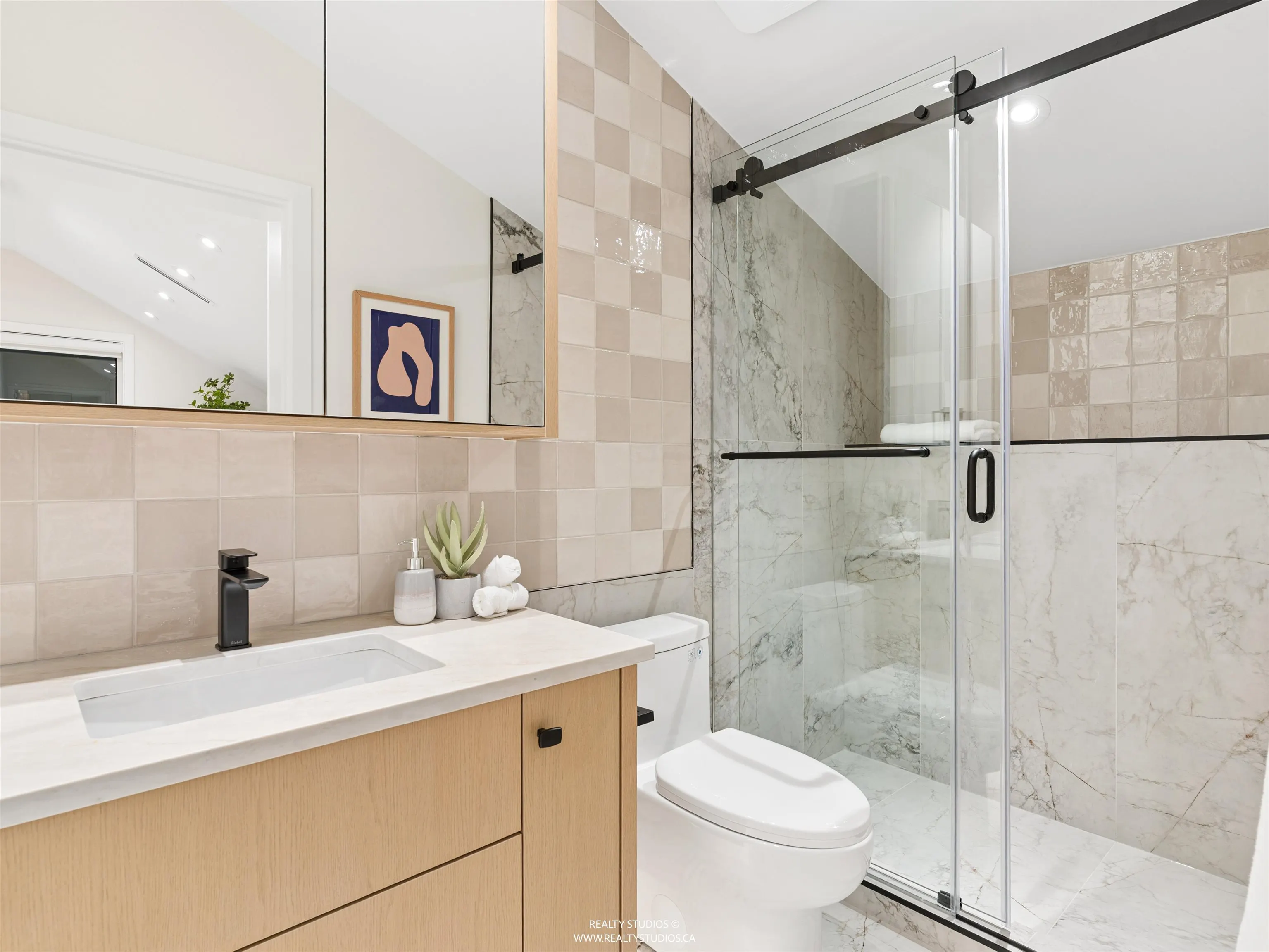 2541 E 2nd Avenue #2