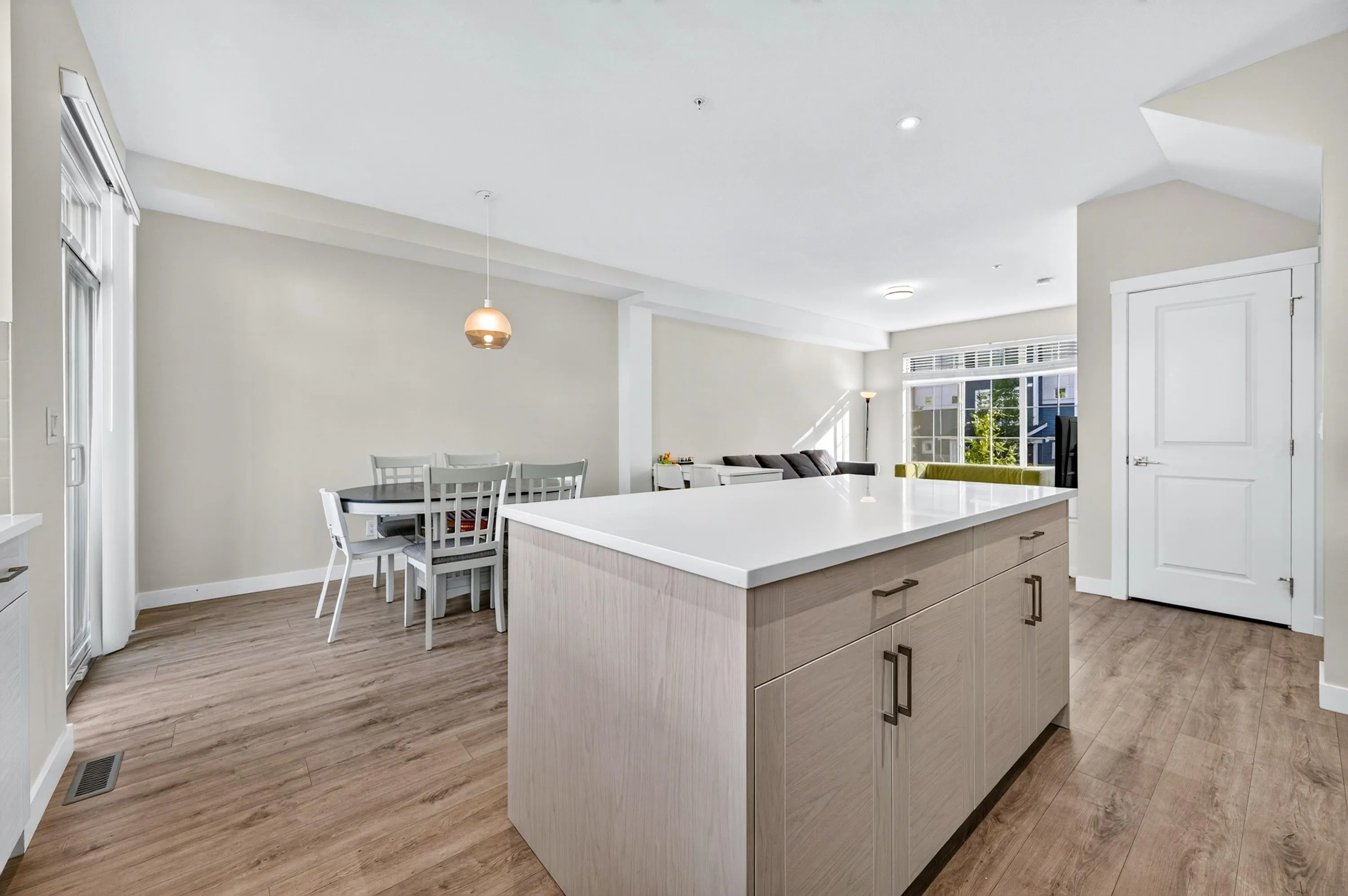 20180 84 Avenue #122