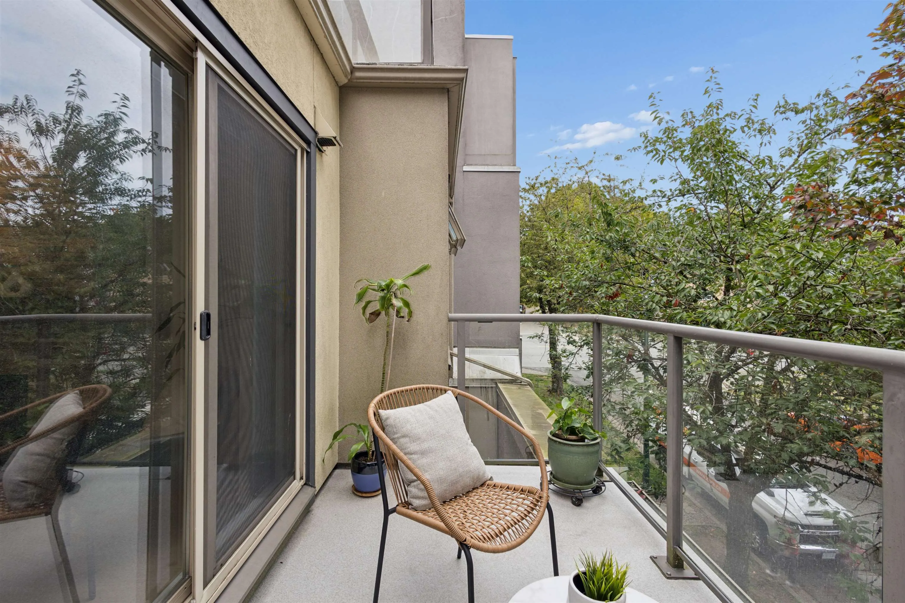 980 W 21st Avenue #305