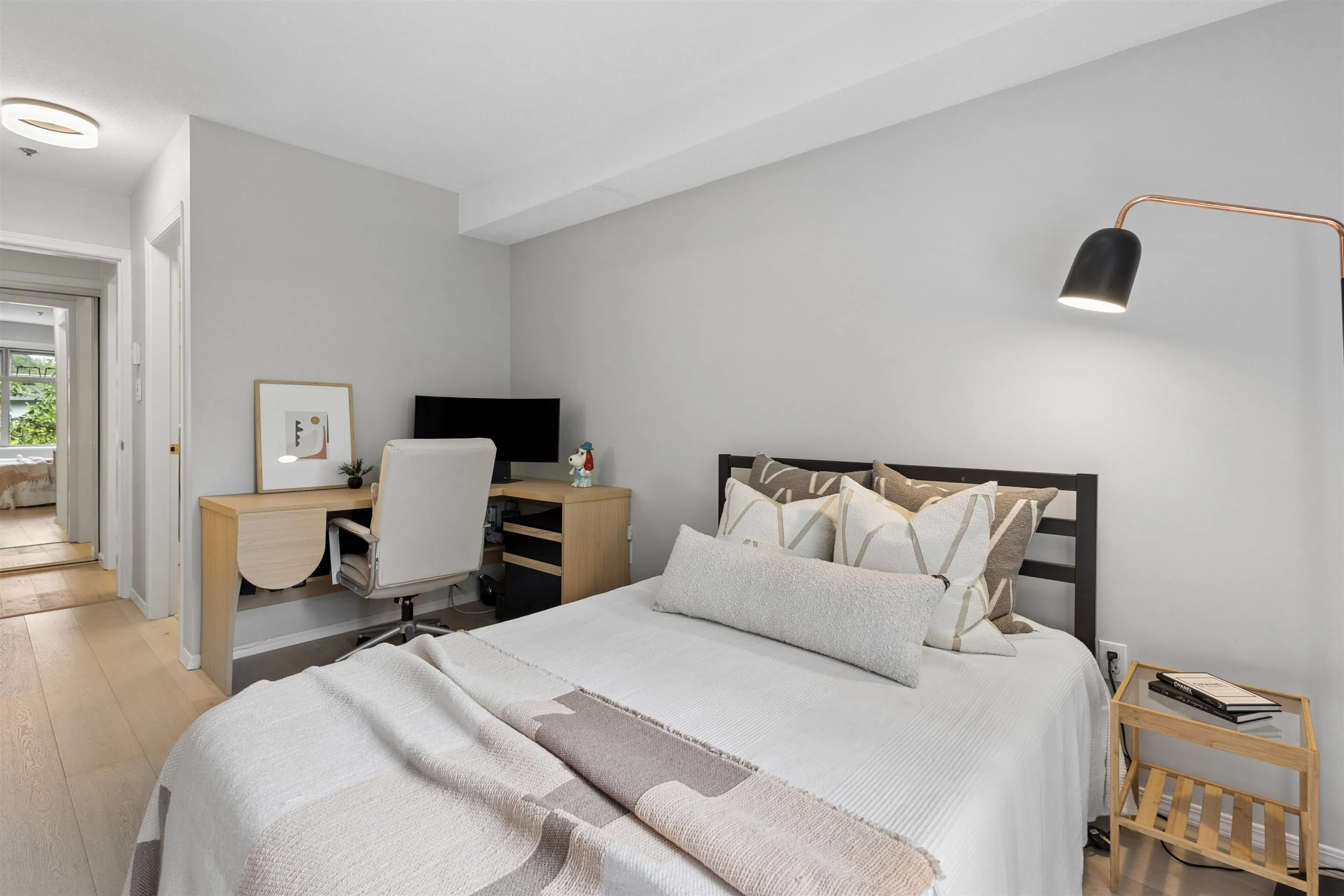 980 W 21st Avenue #305