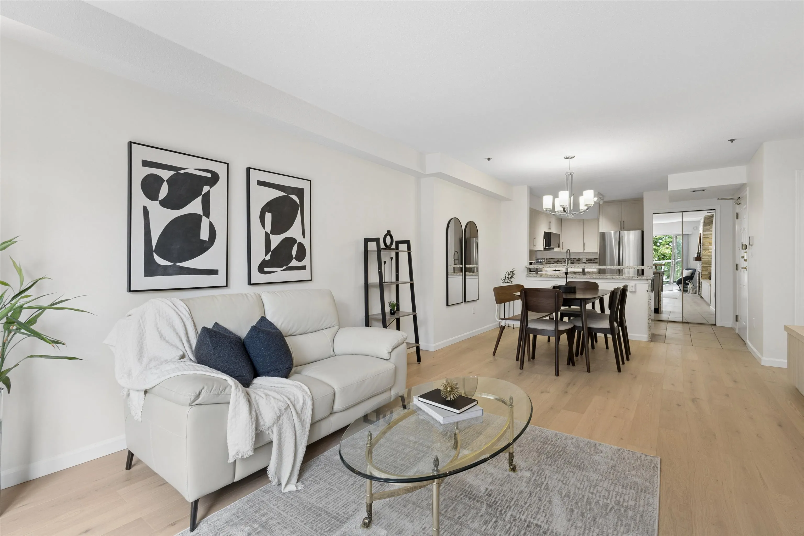 980 W 21st Avenue #305