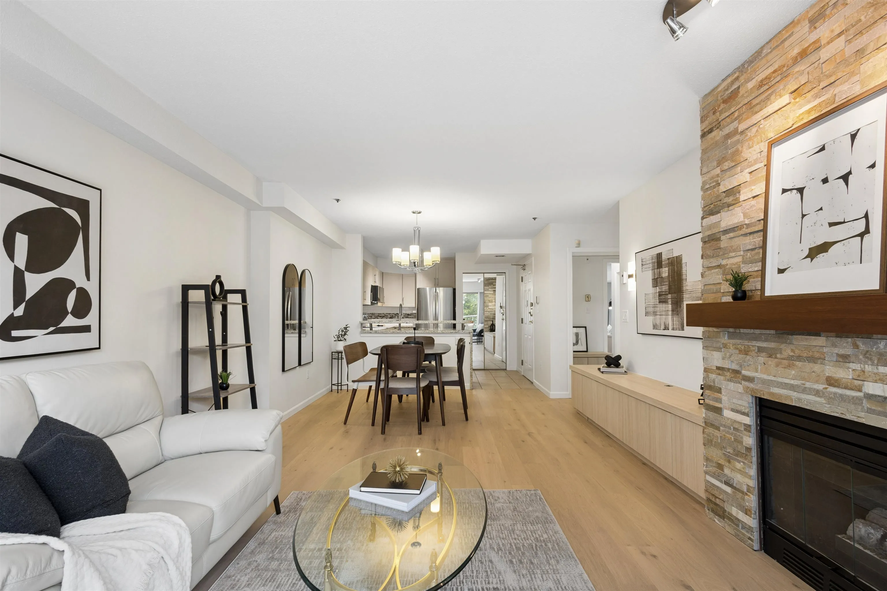 980 W 21st Avenue #305