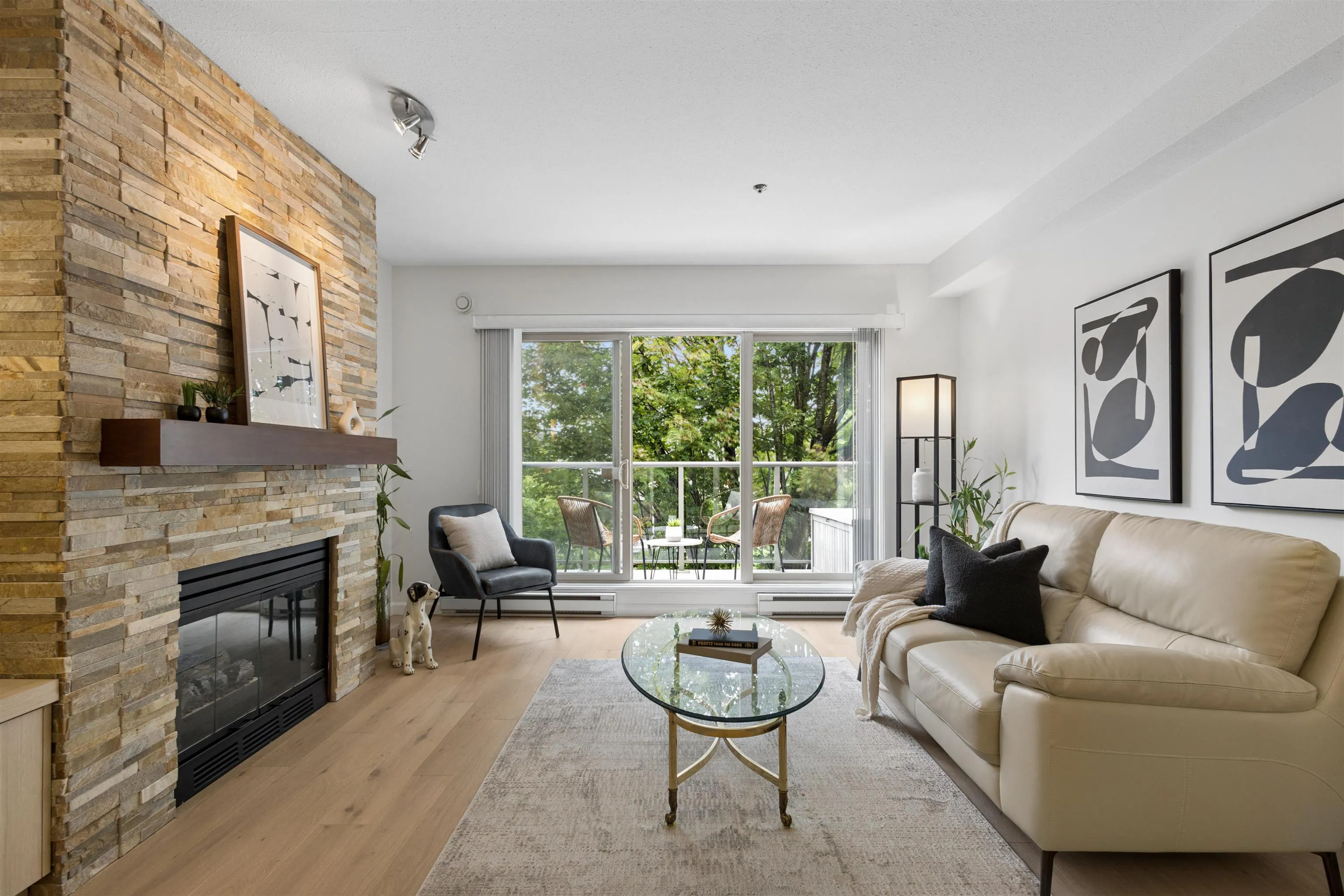 980 W 21st Avenue #305