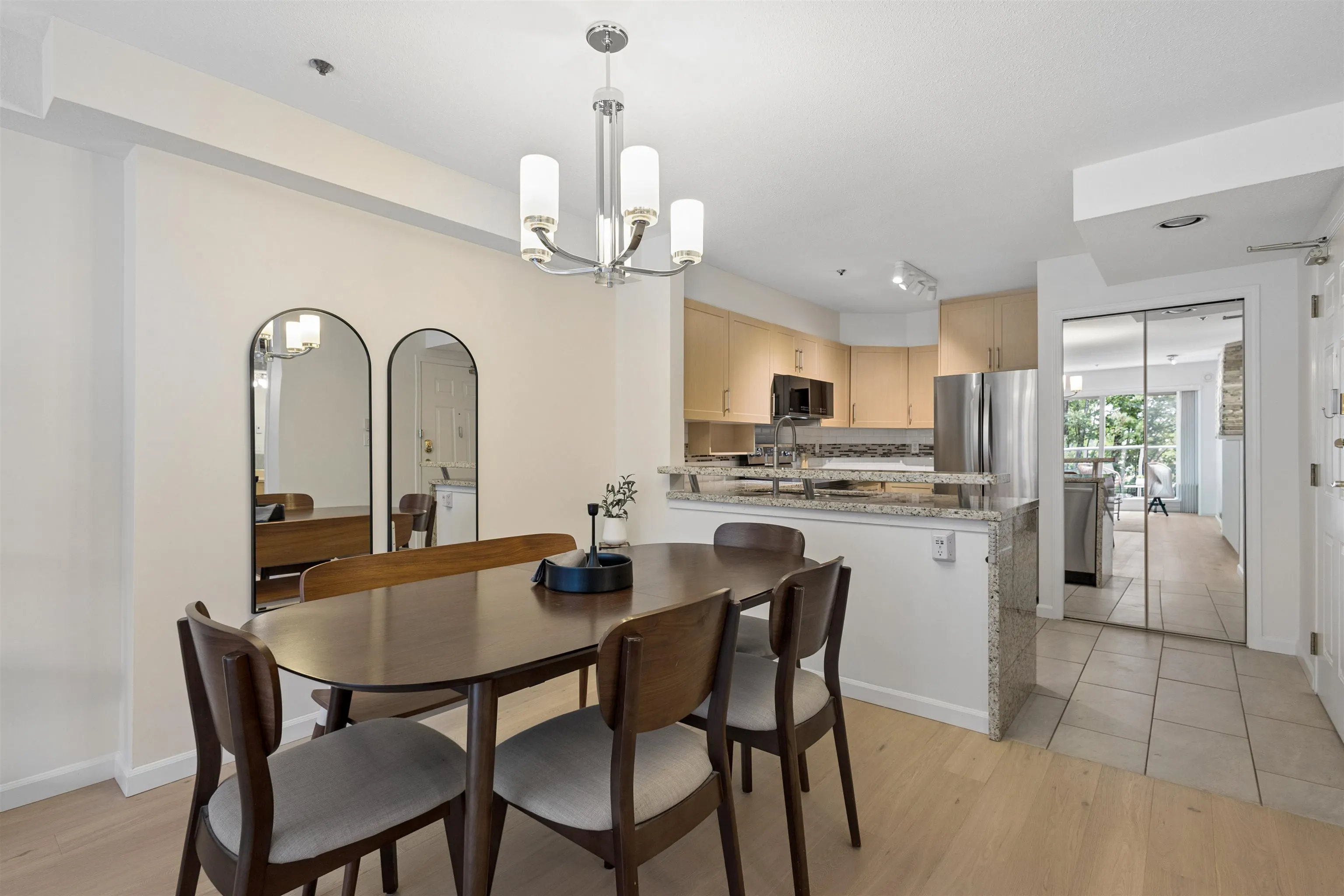 980 W 21st Avenue #305