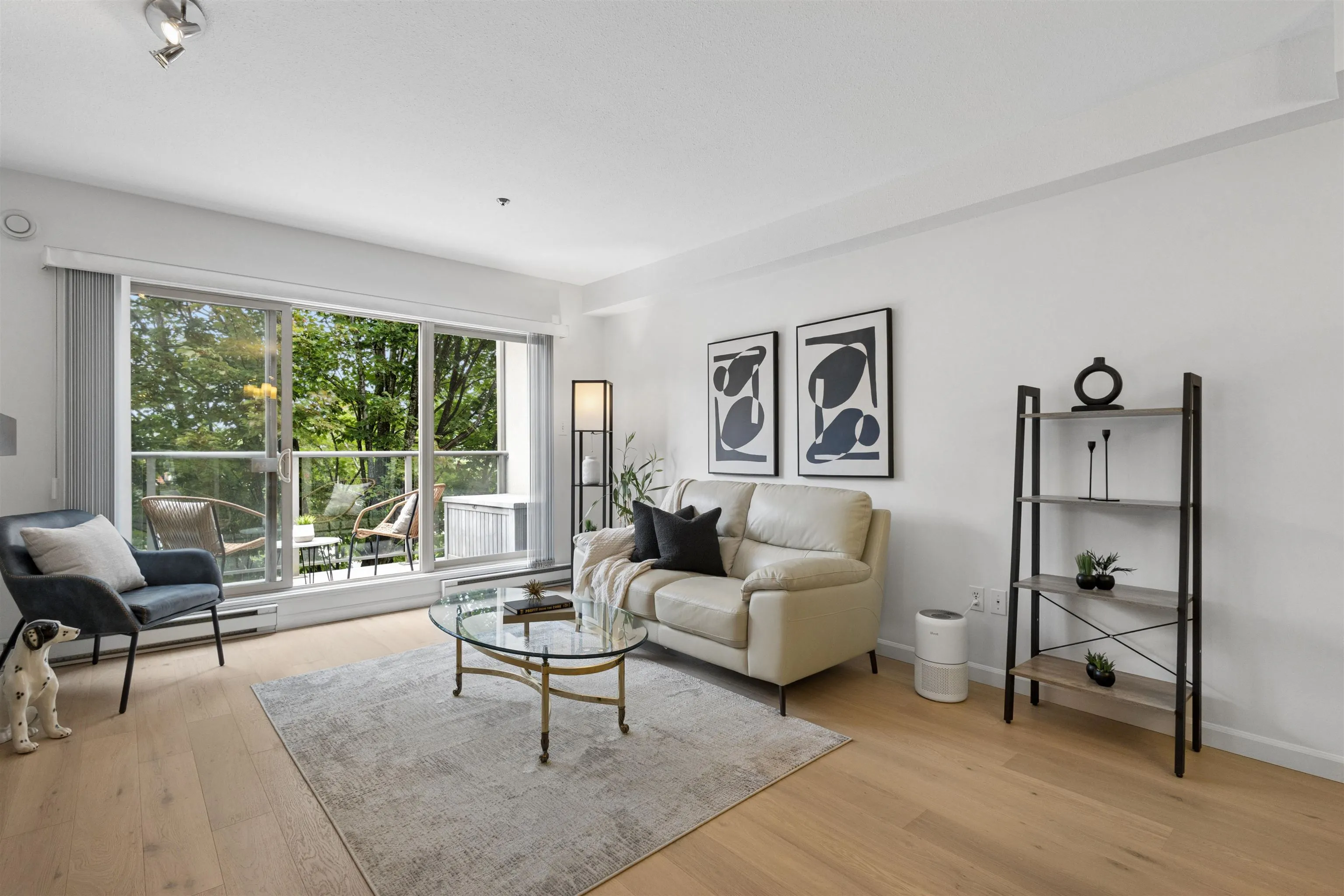 980 W 21st Avenue #305