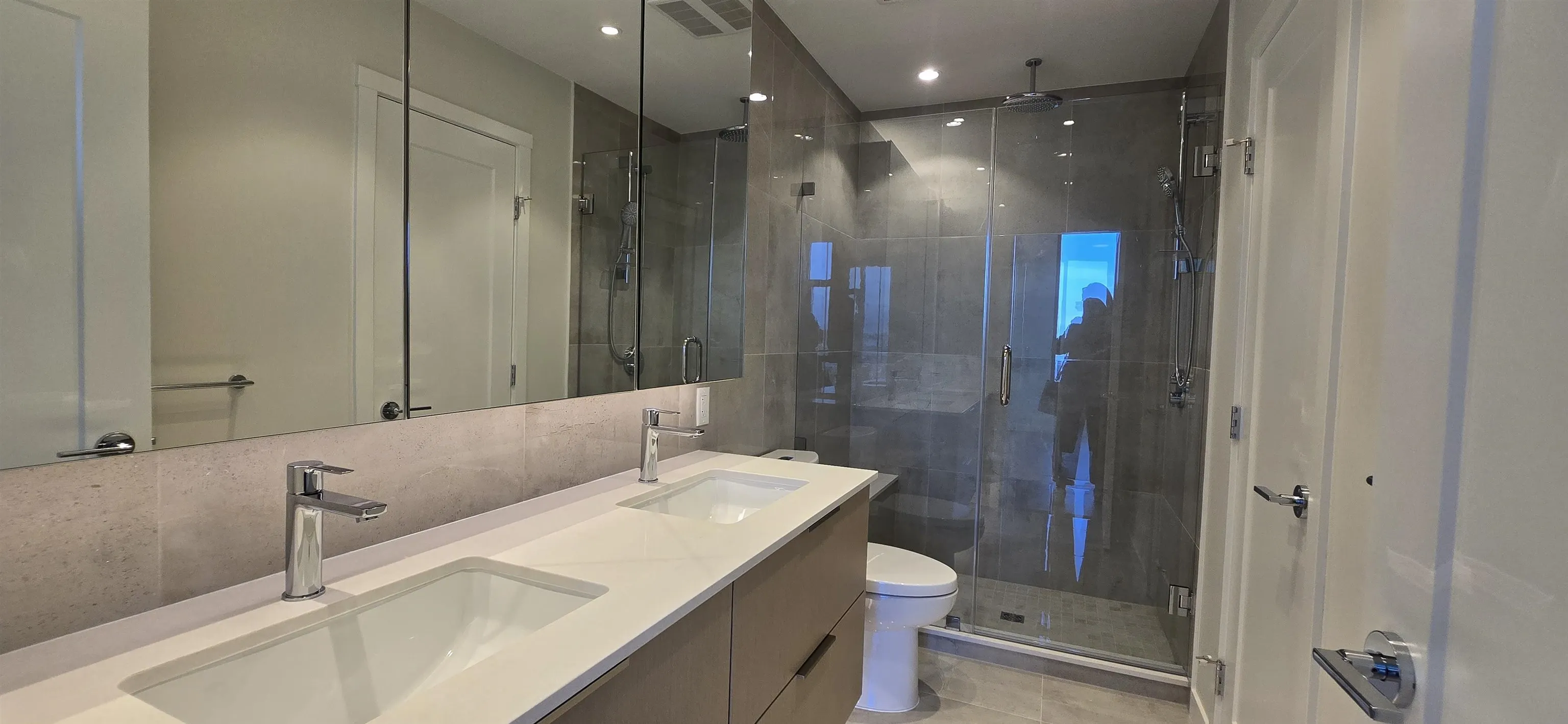 128 W 15th Street #2103