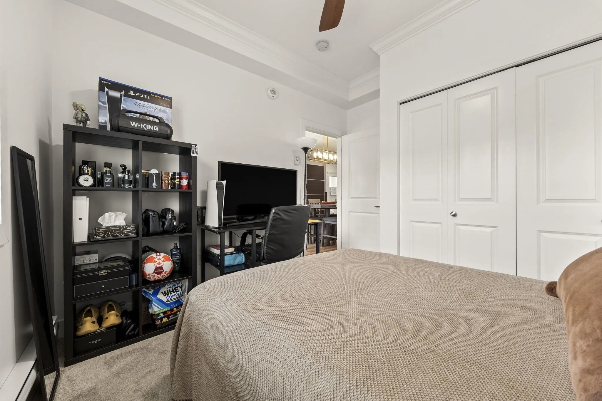 2389 Hawthorne Avenue #304