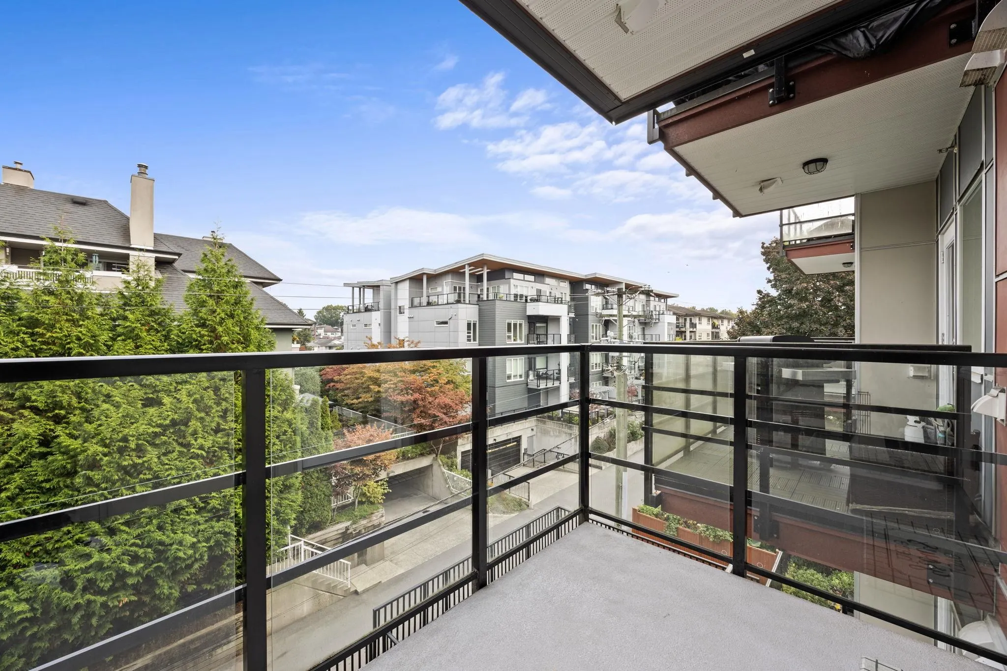 2389 Hawthorne Avenue #304