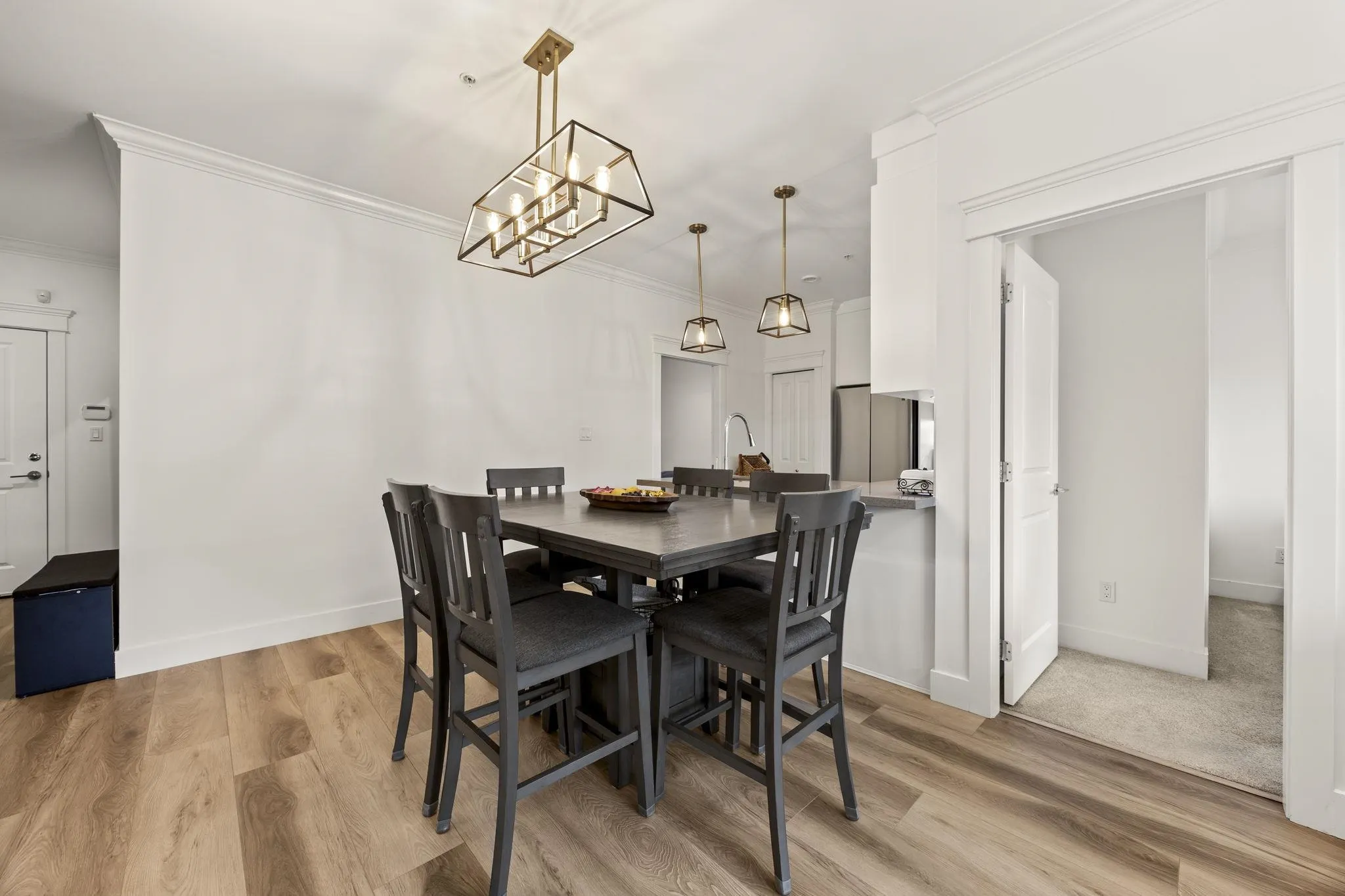 2389 Hawthorne Avenue #304