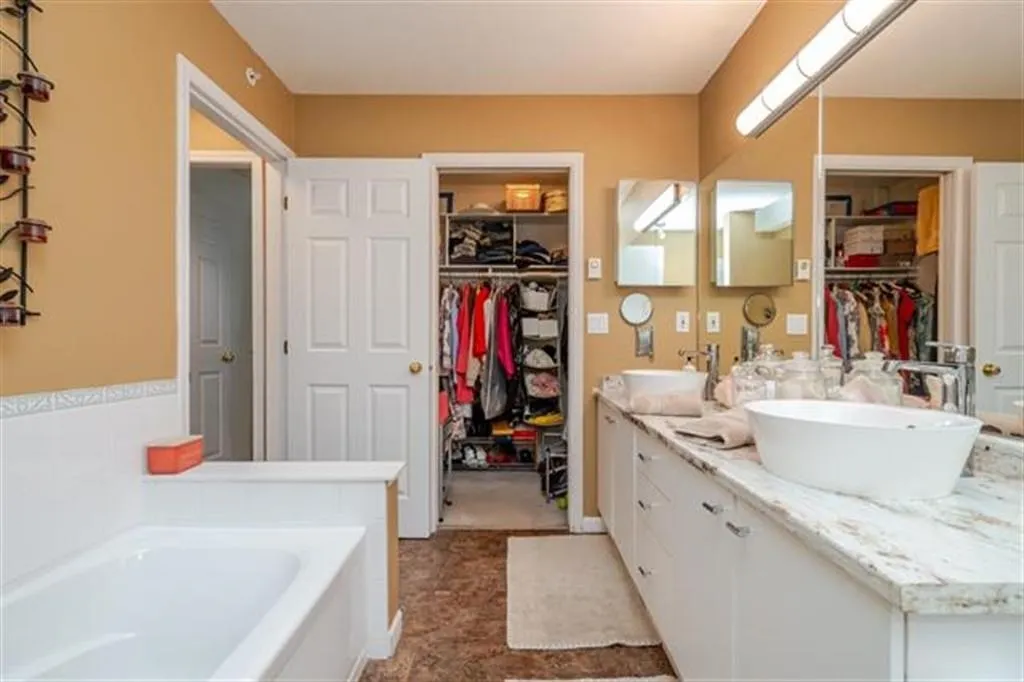 8930 Walnut Grove Drive #70