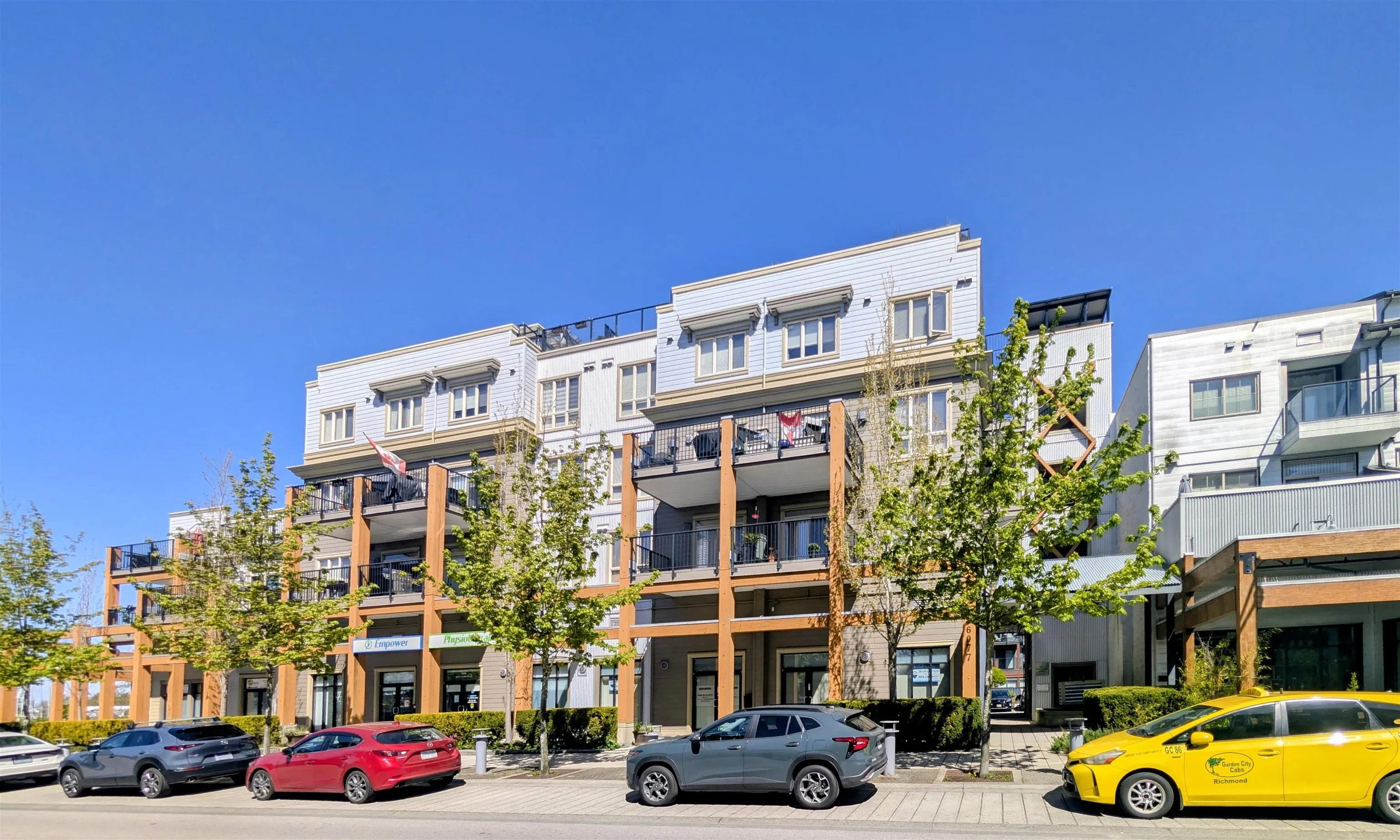 6077 London Road #206