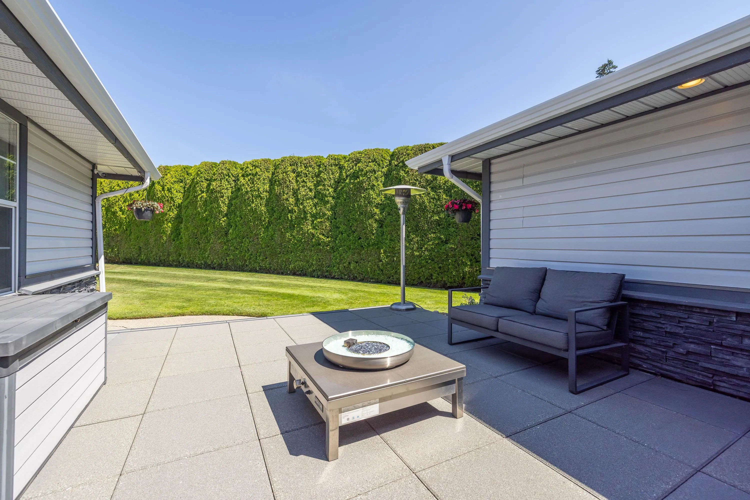 15430 Kilmore Close