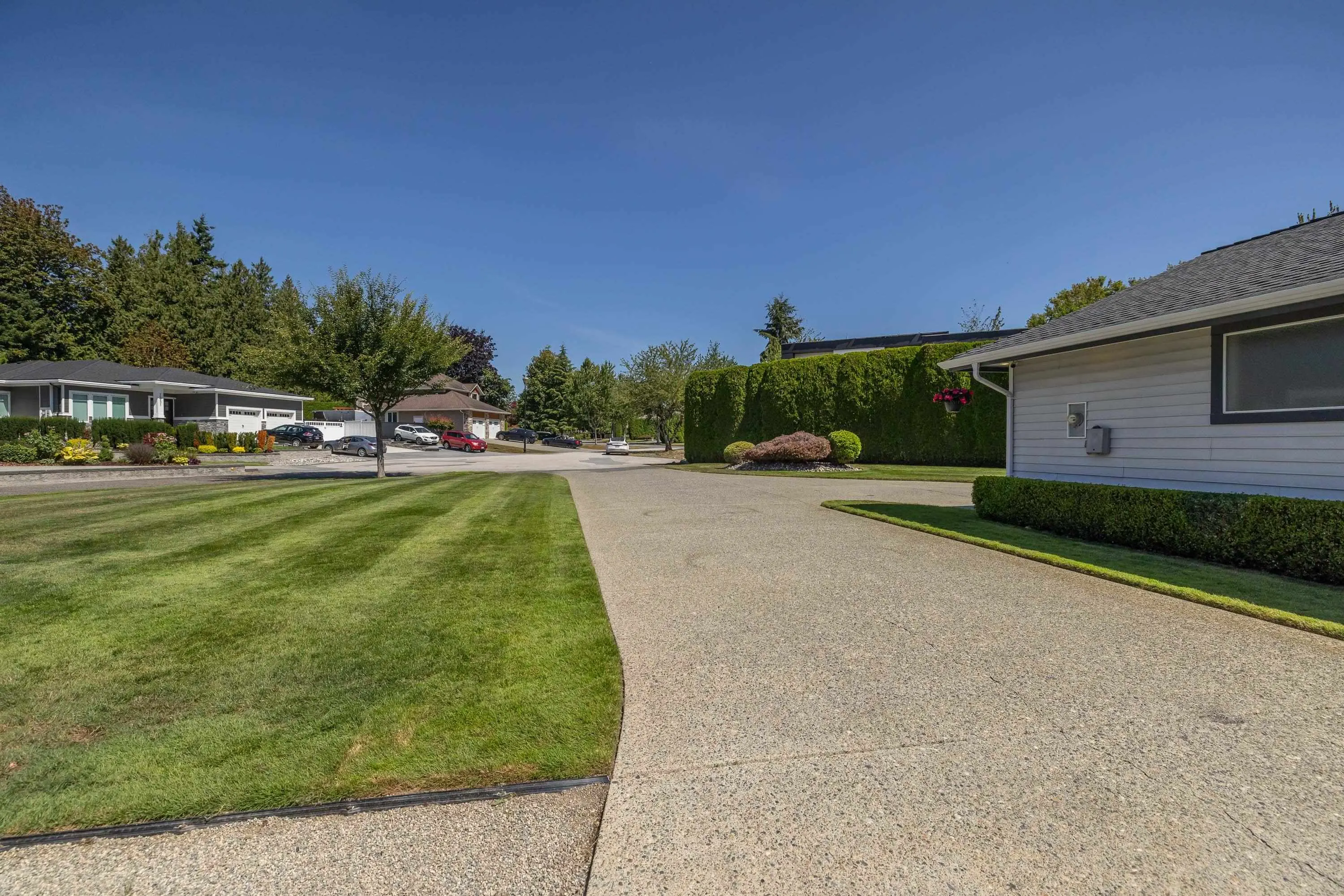 15430 Kilmore Close