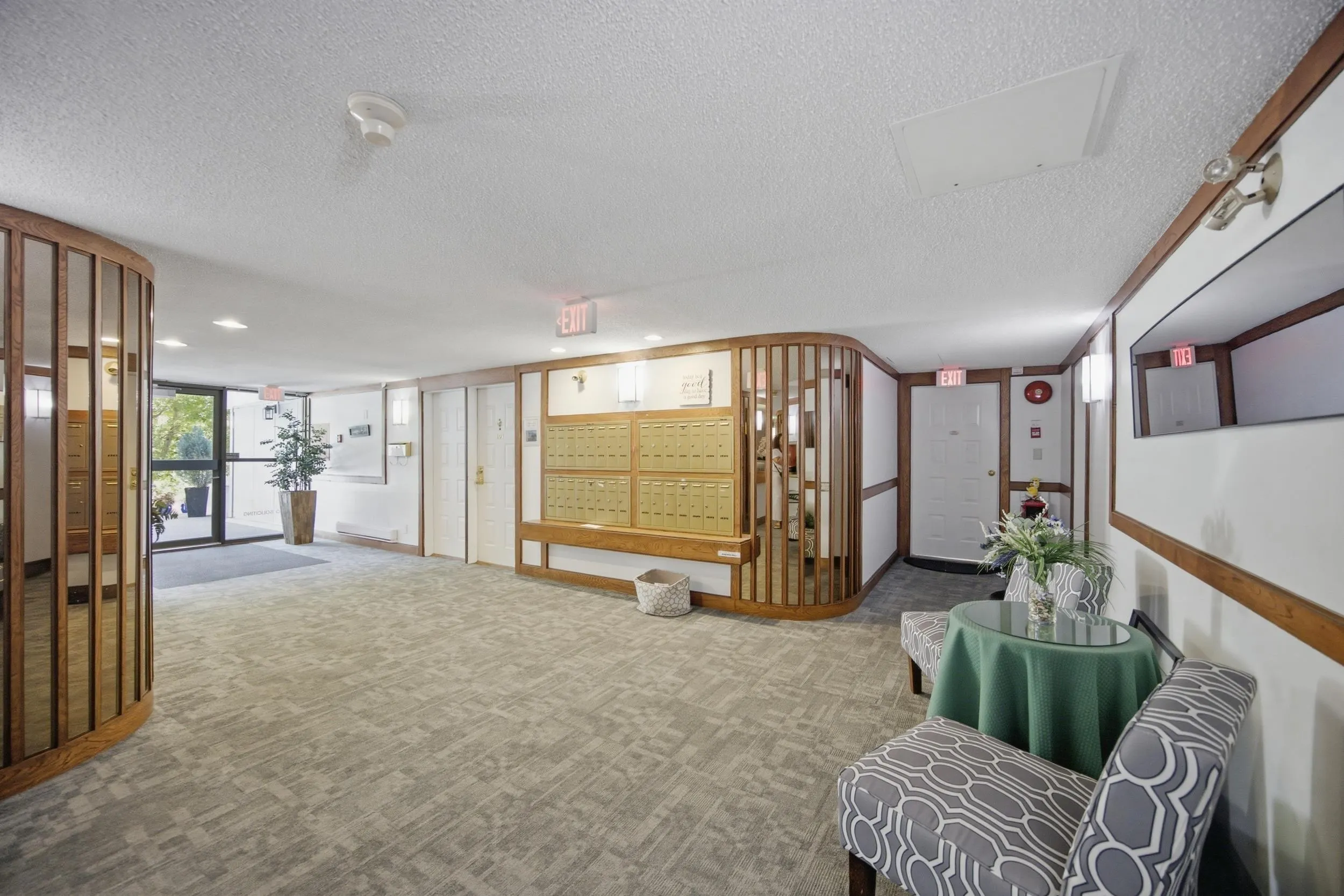 4926 48 Avenue #306