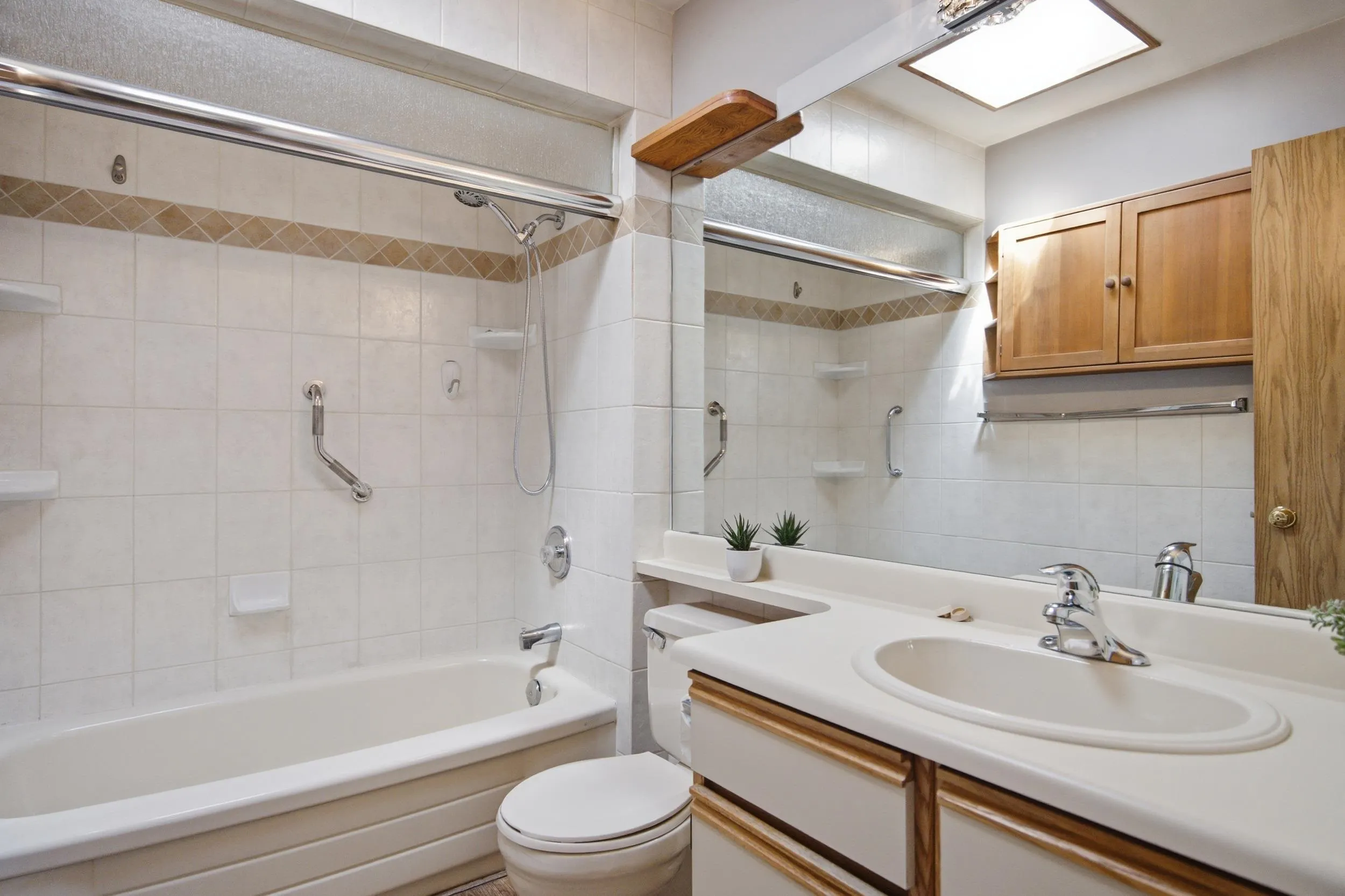 4926 48 Avenue #306