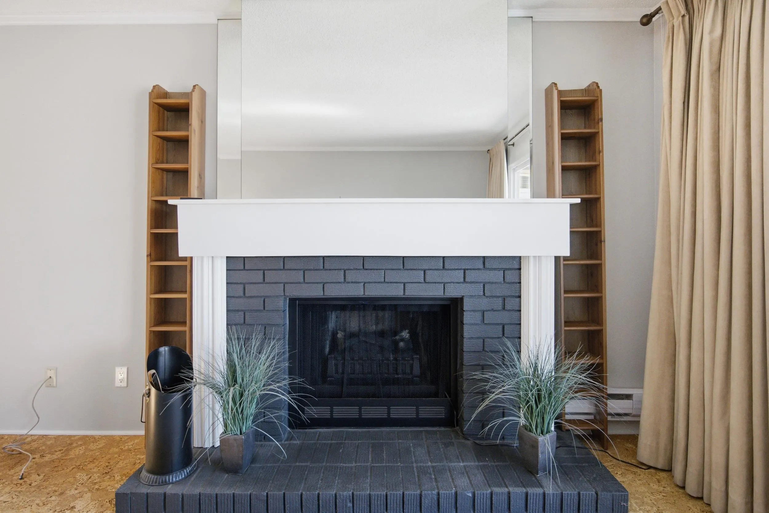 4926 48 Avenue #306