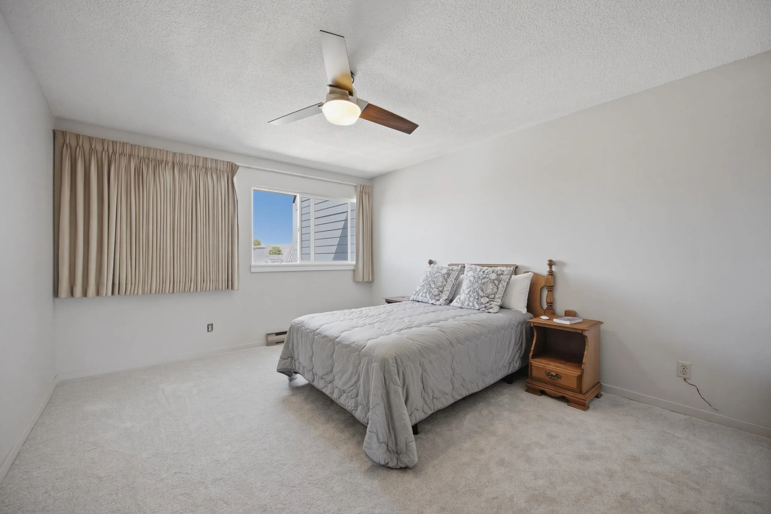 4926 48 Avenue #306