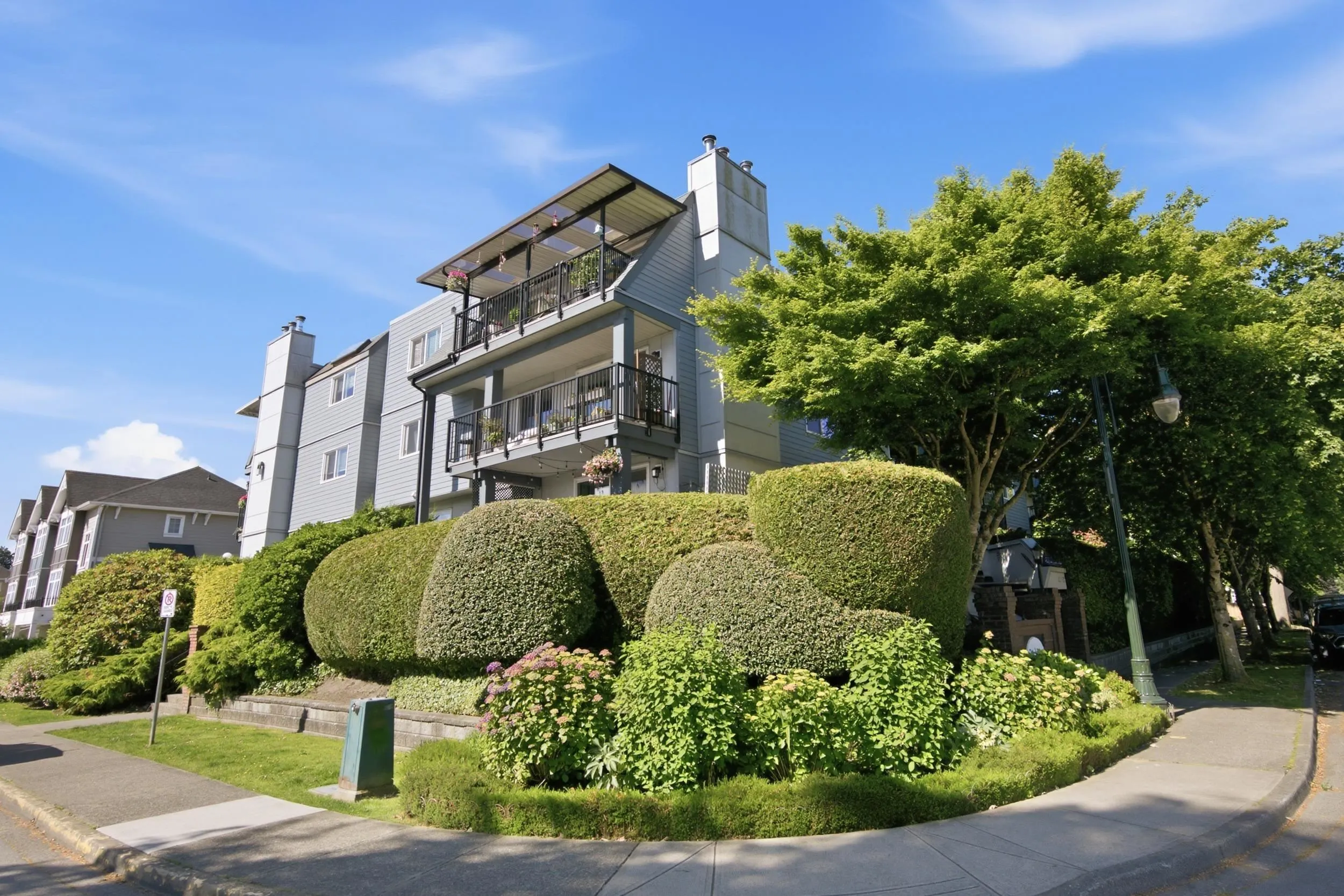 4926 48 Avenue #306