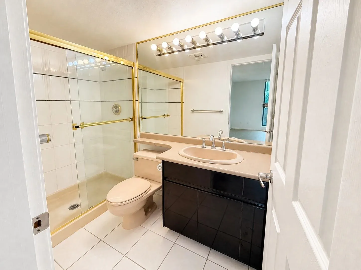 1159 Main Street #504