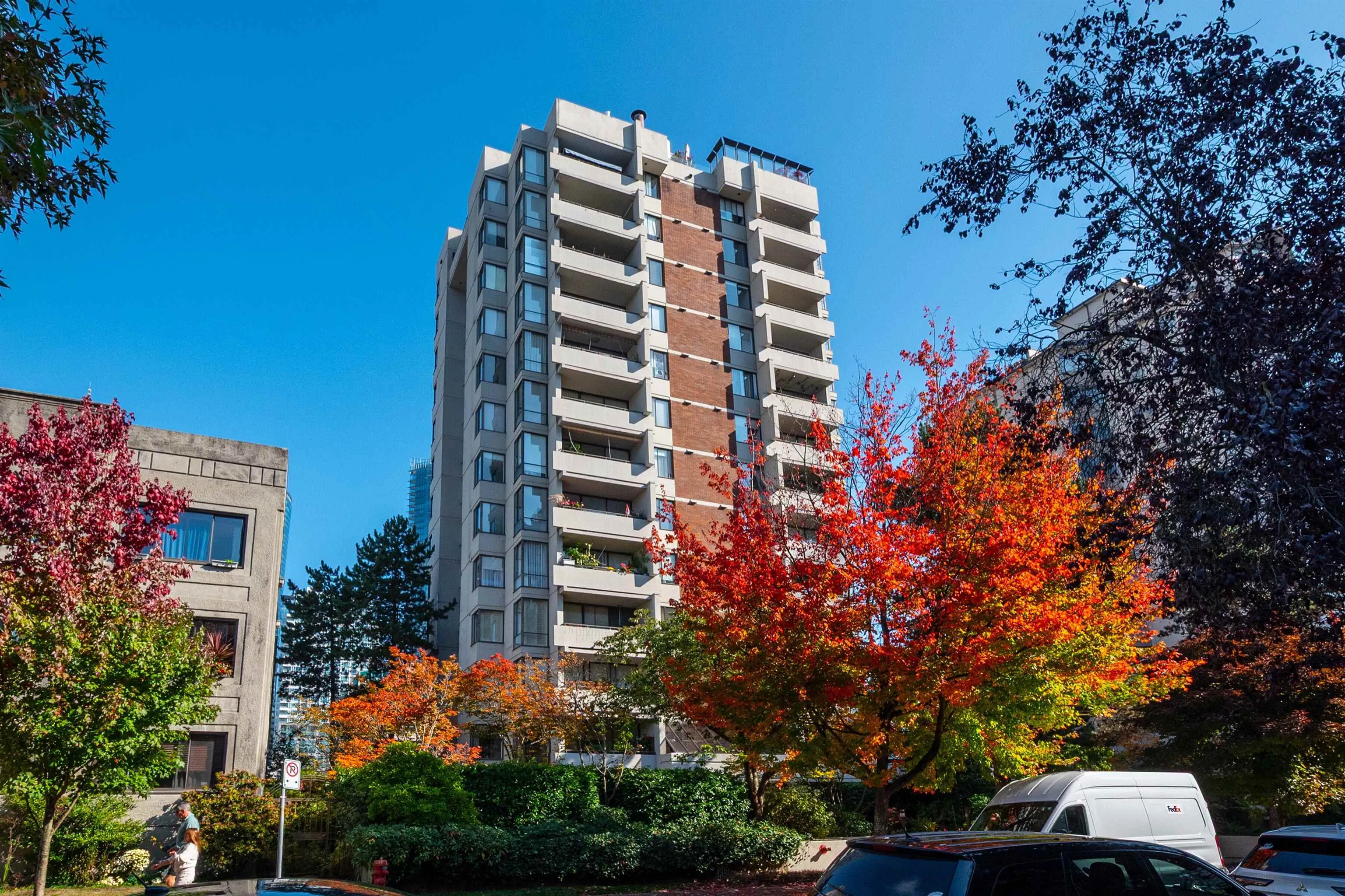 1127 Barclay Street #201