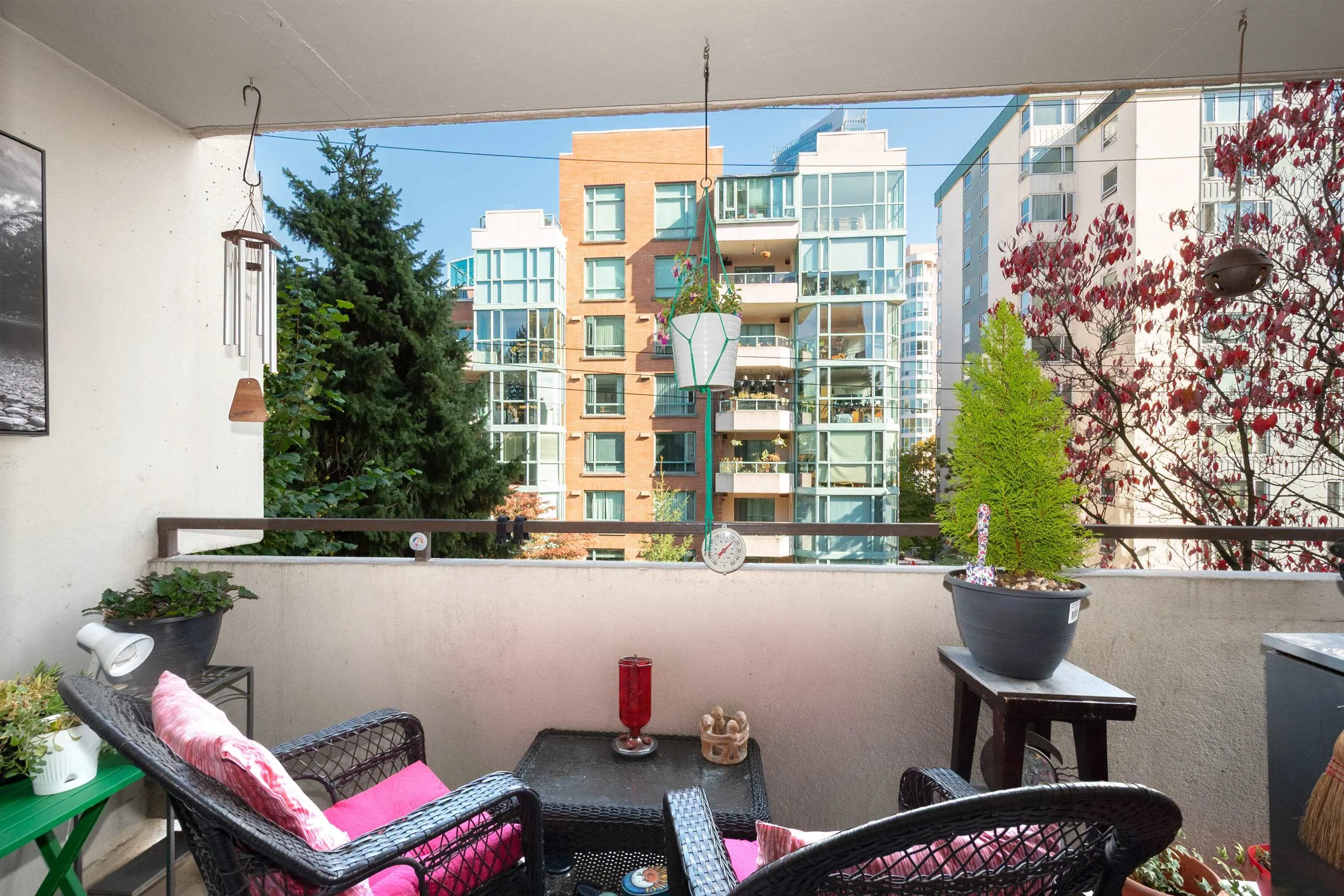 1127 Barclay Street #201