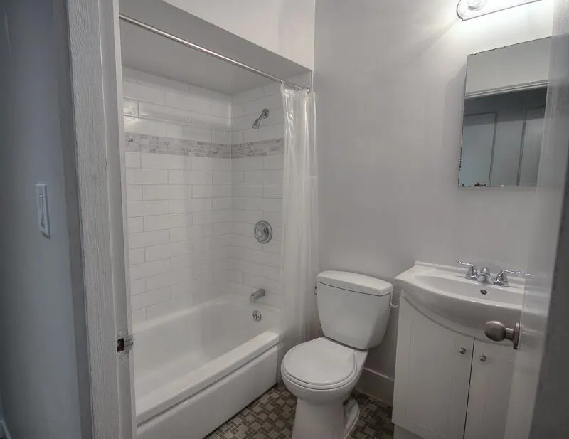 1540 Haro Street #107