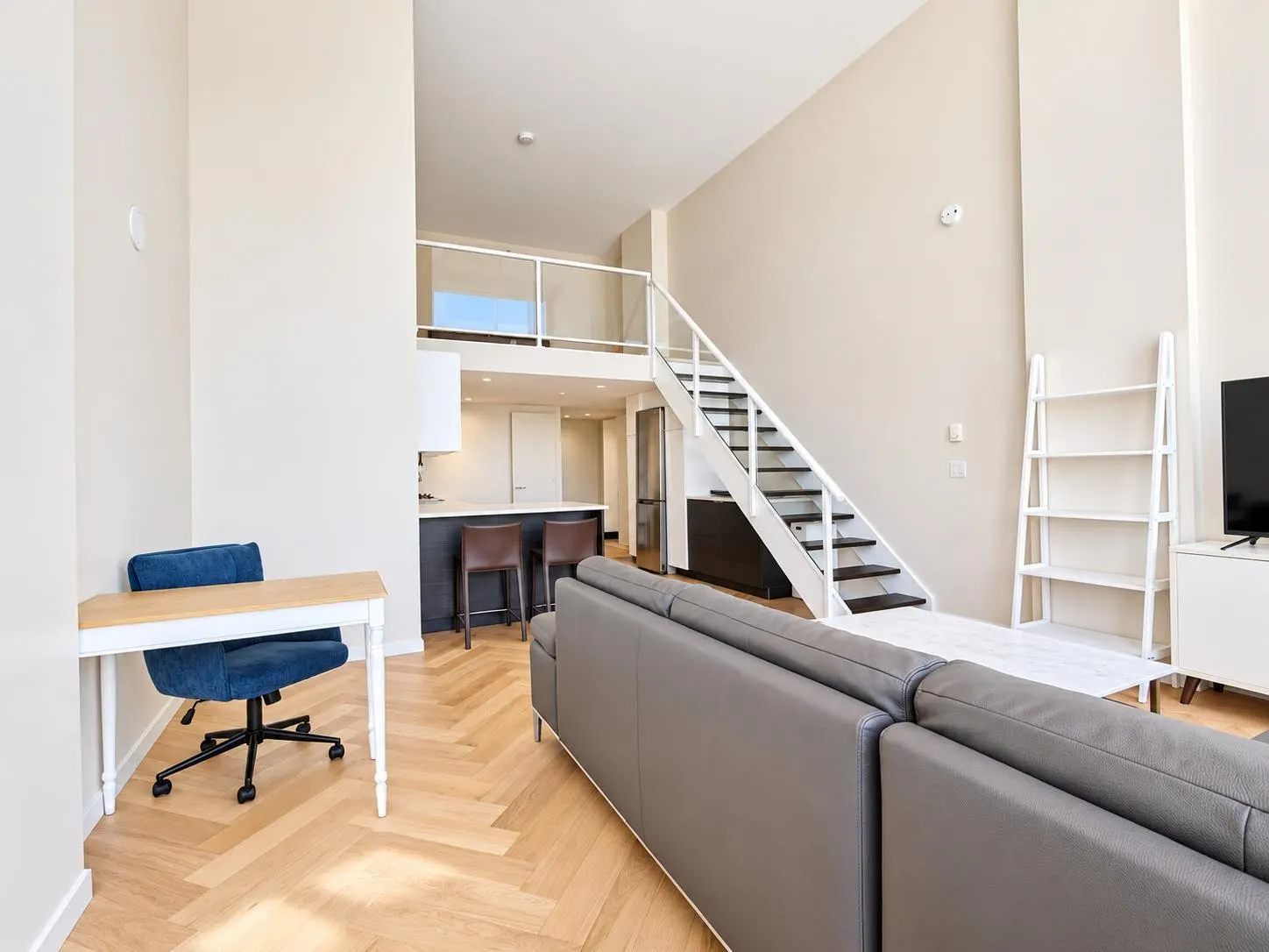 933 Seymour Street #903