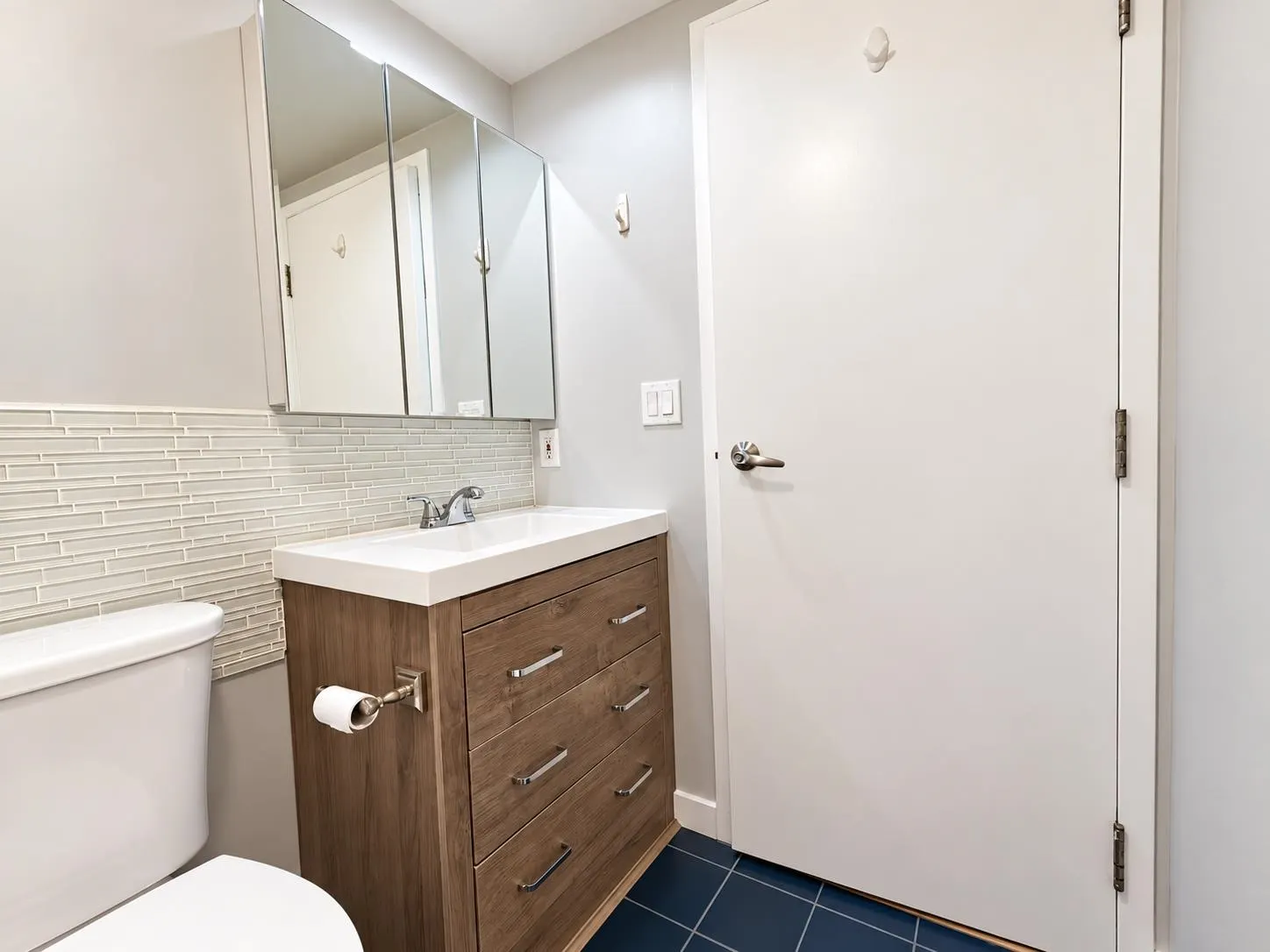 933 Seymour Street #903