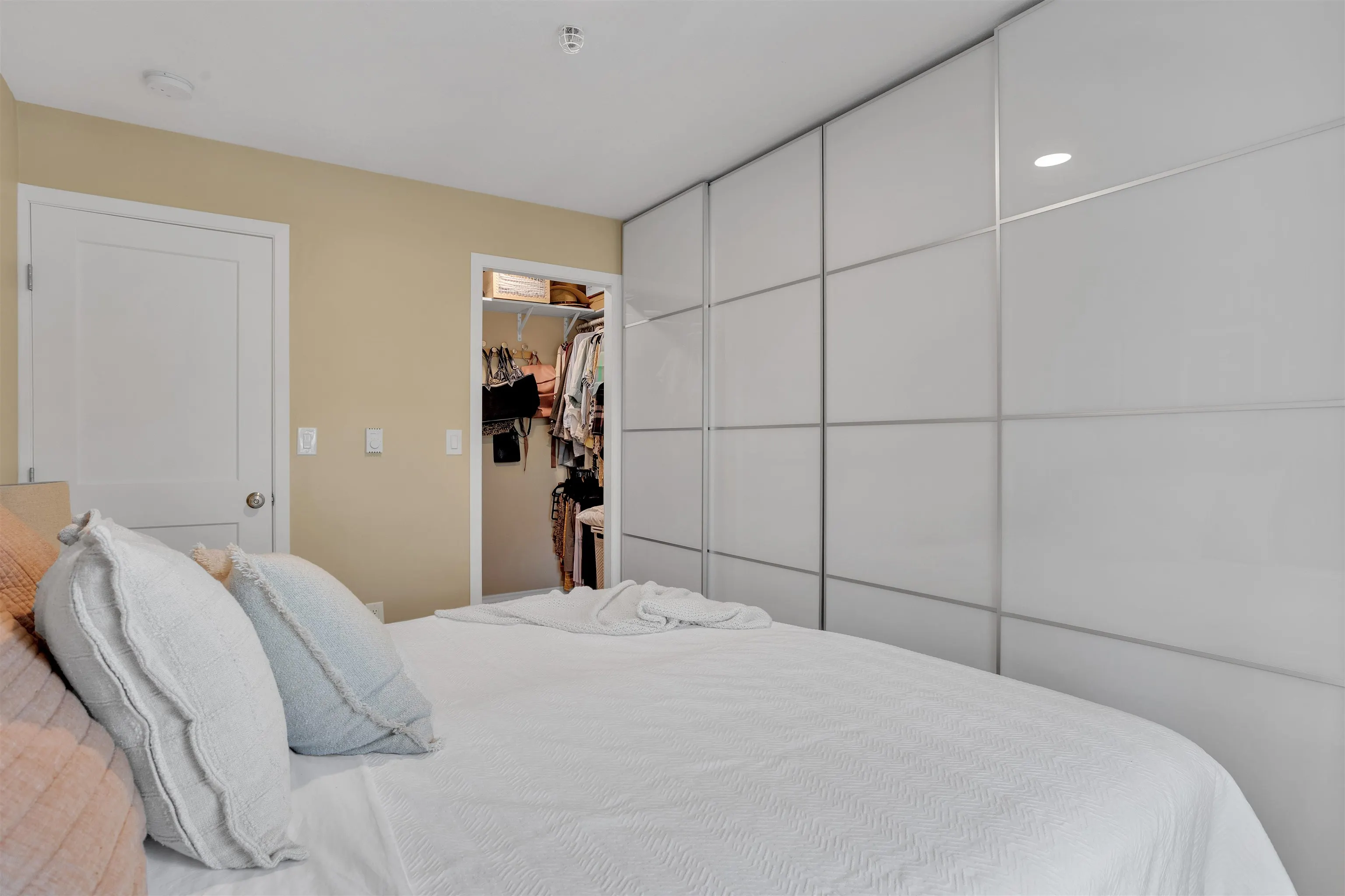 2020 W 8th Avenue #315