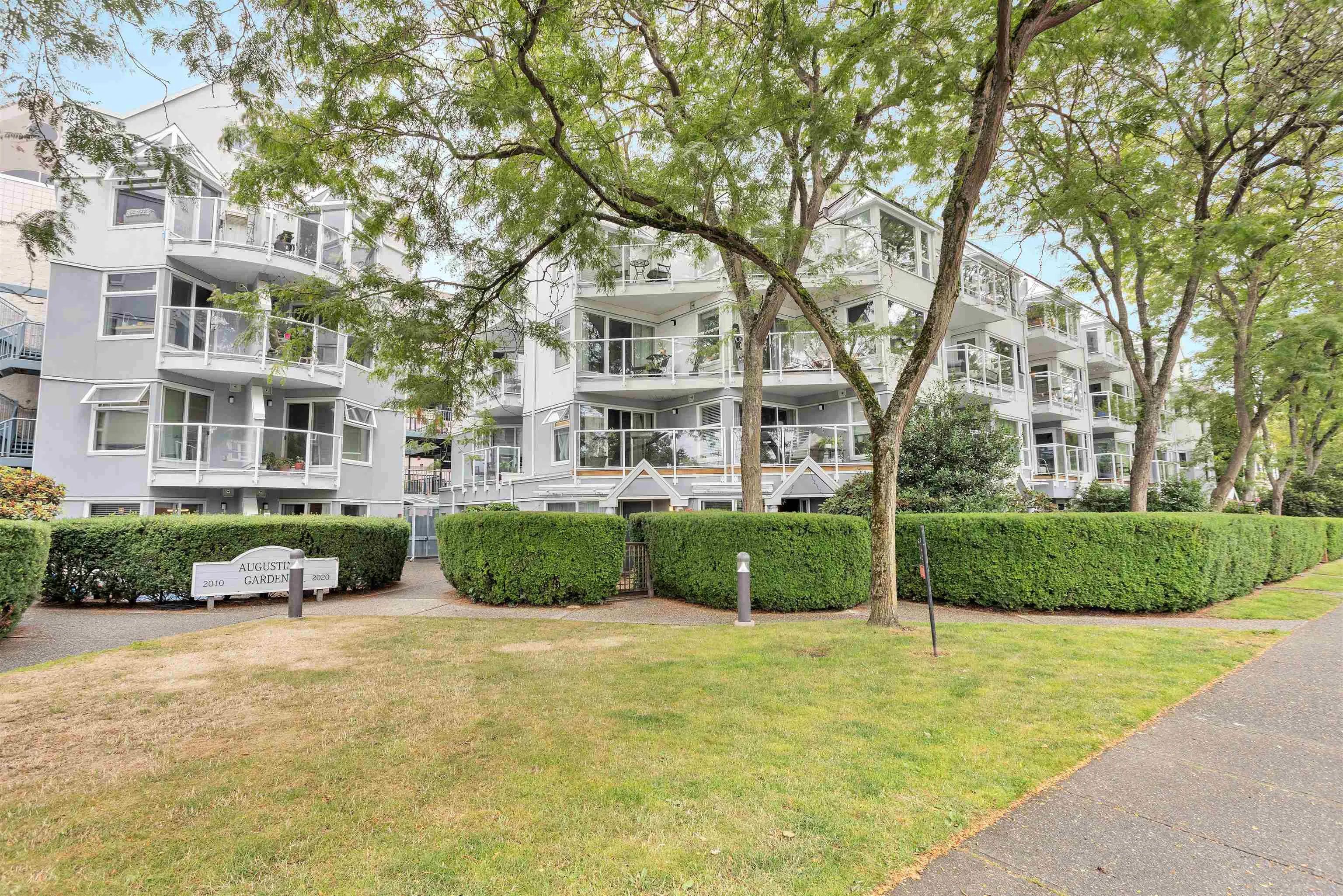2020 W 8th Avenue #315
