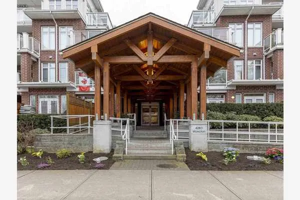 4280 Moncton Street #138