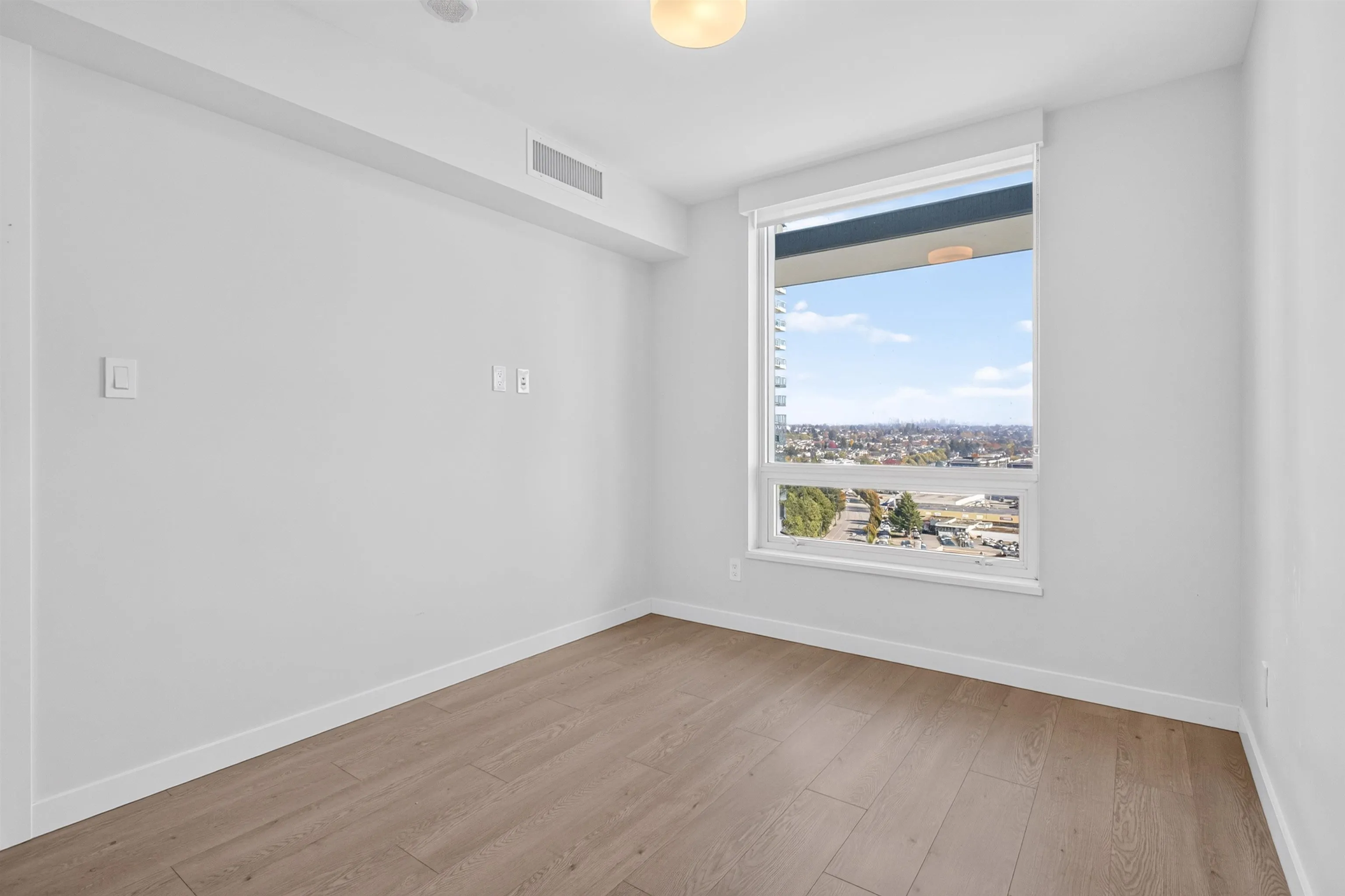 8189 Cambie Street #1506