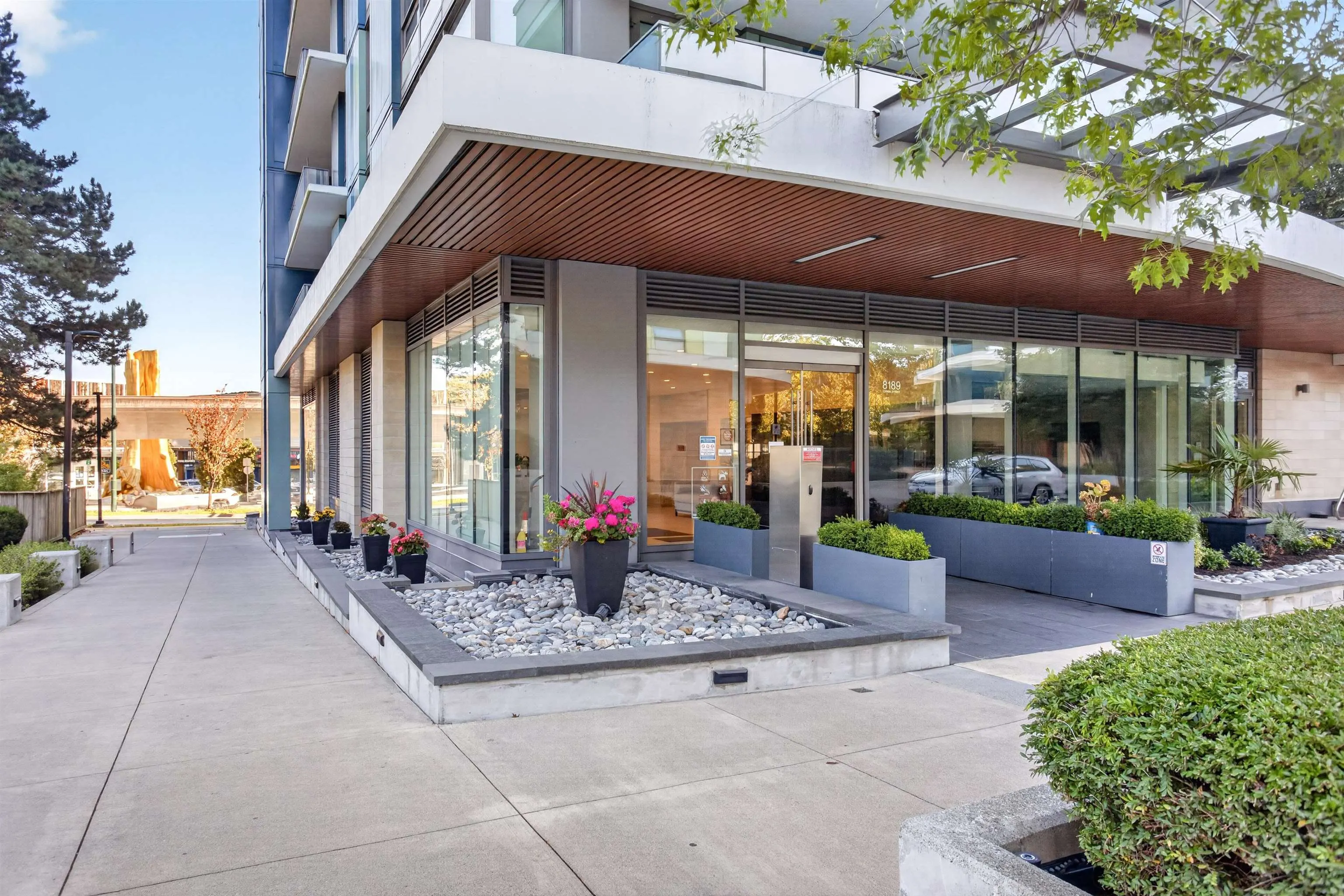 8189 Cambie Street #1506