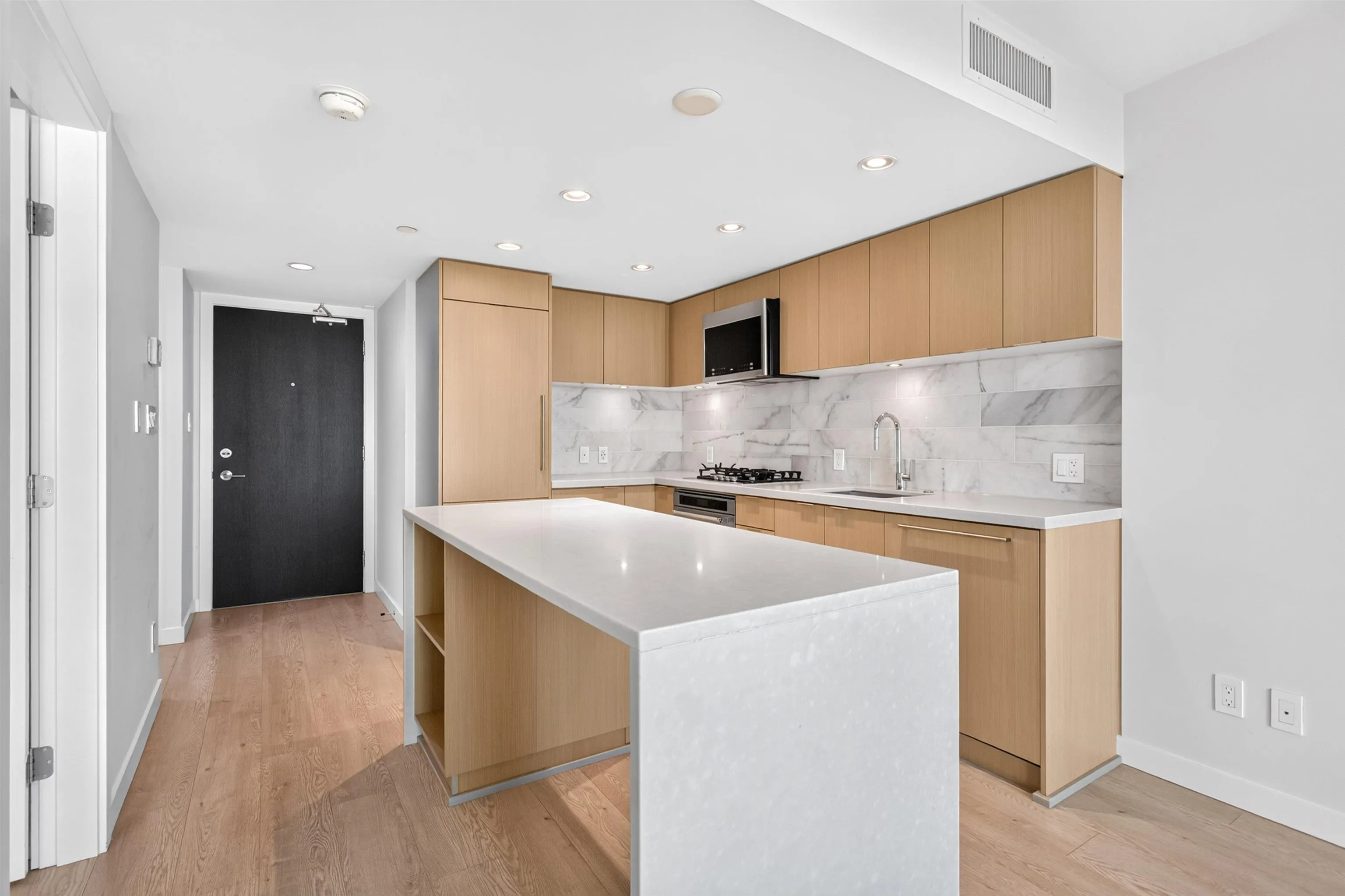 8189 Cambie Street #1506